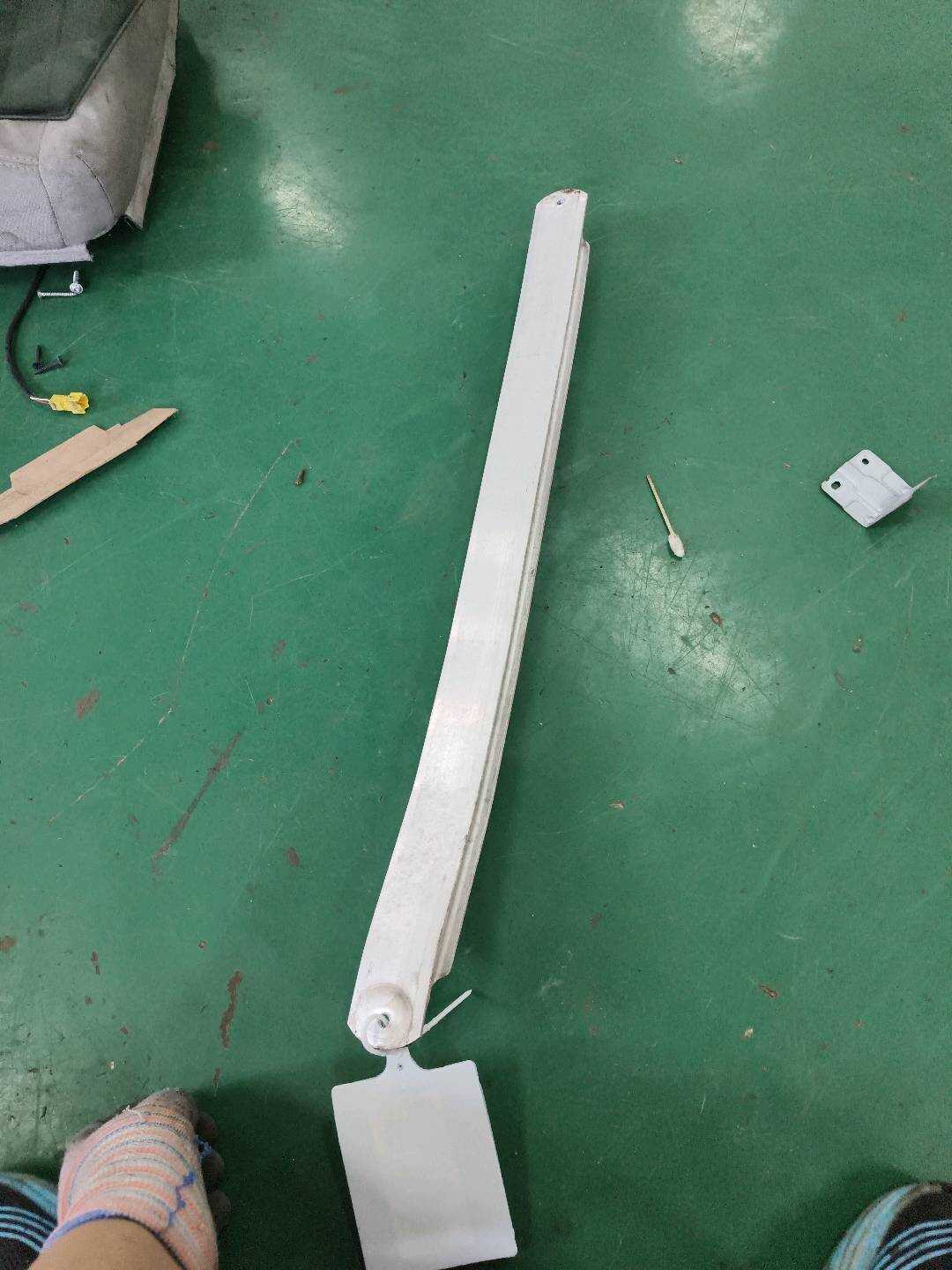 8P4833507 防撞梁