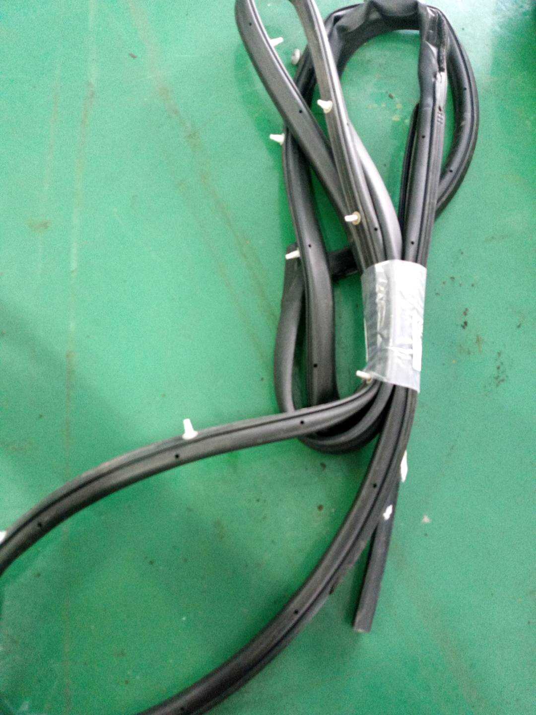 6207200XKZ16A 后门车门密封胶条(右)