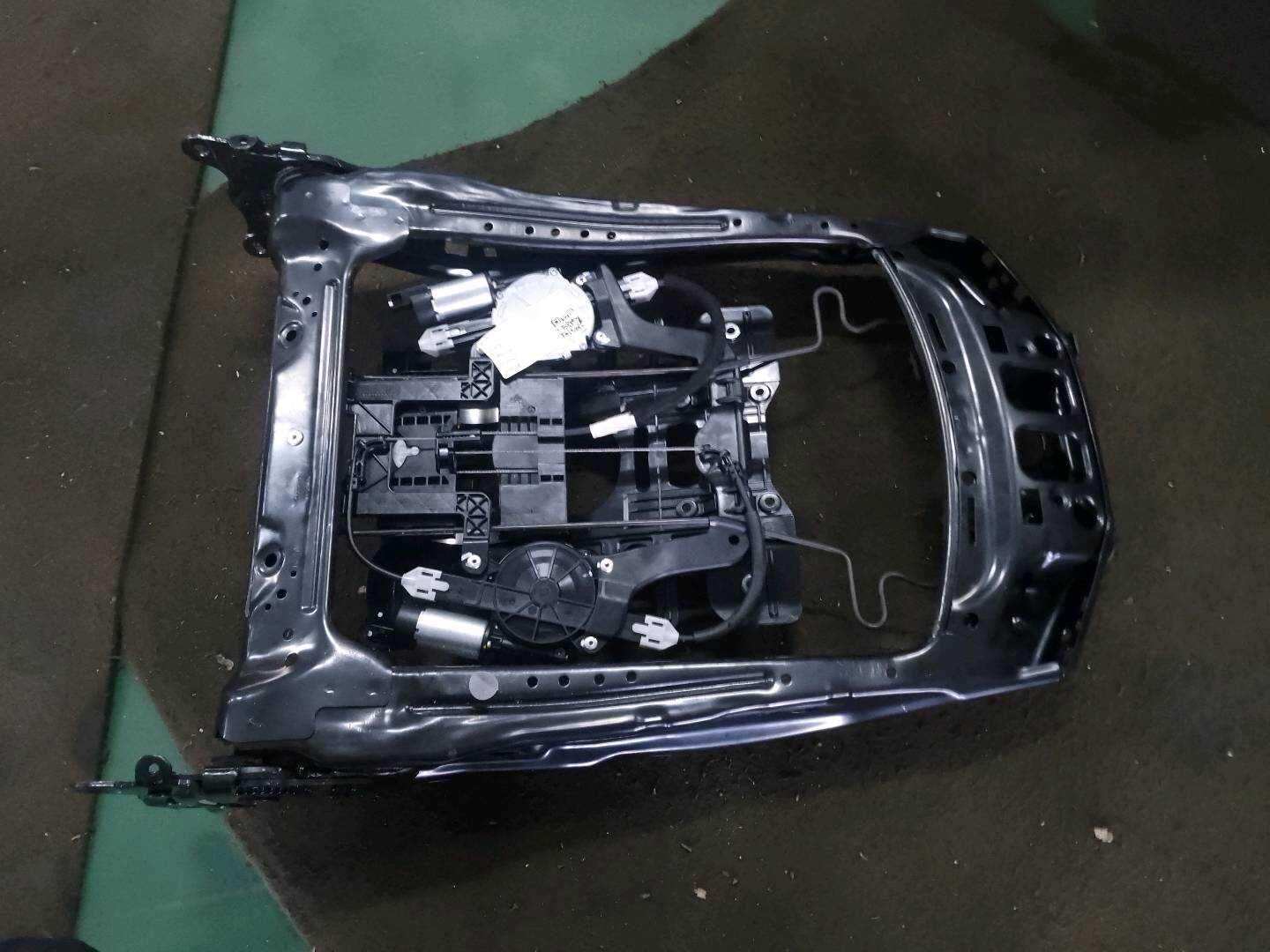 L4G8881045S 驾驶员座椅靠背骨架