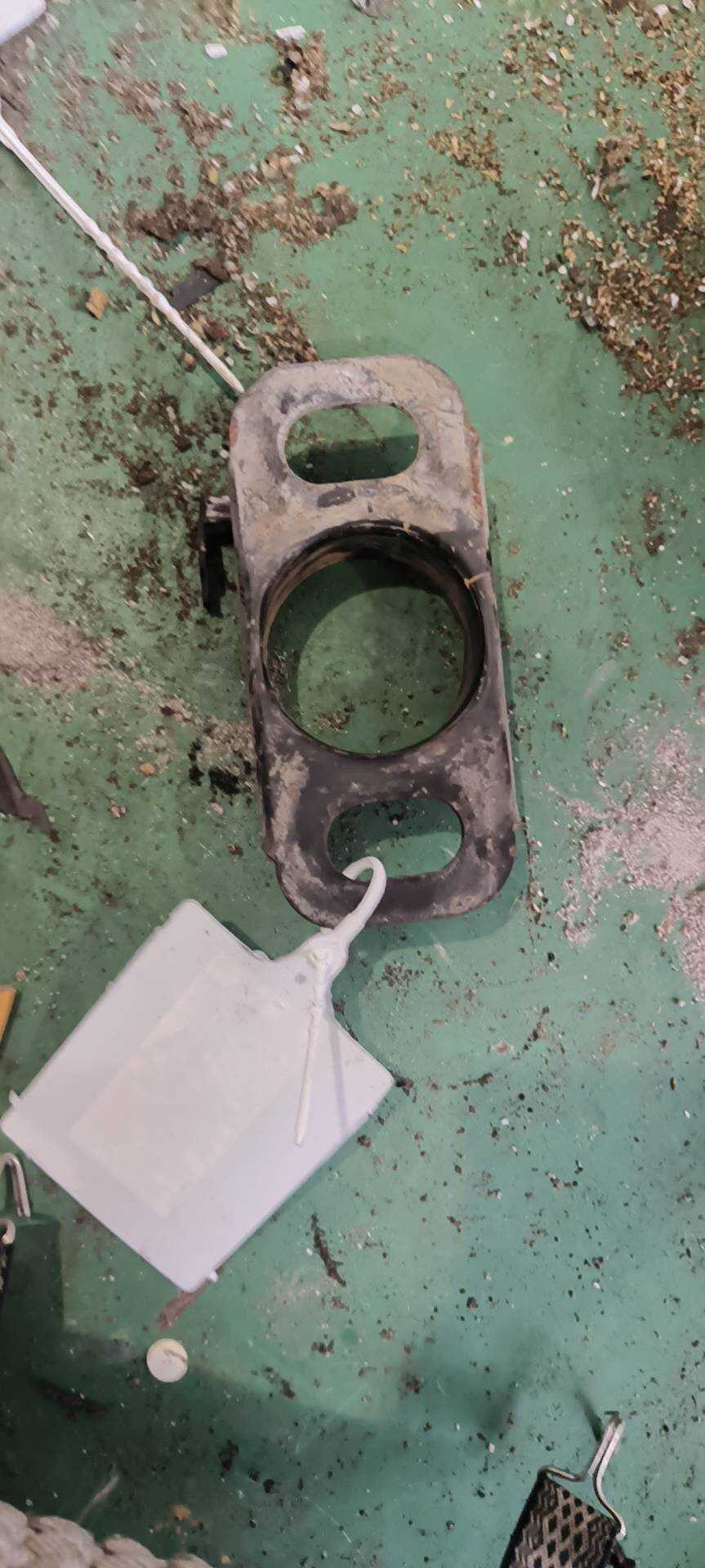 321199311 发动机前扭力支架座