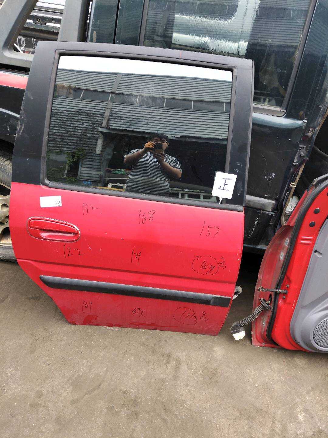 7700417020 后门壳（右）