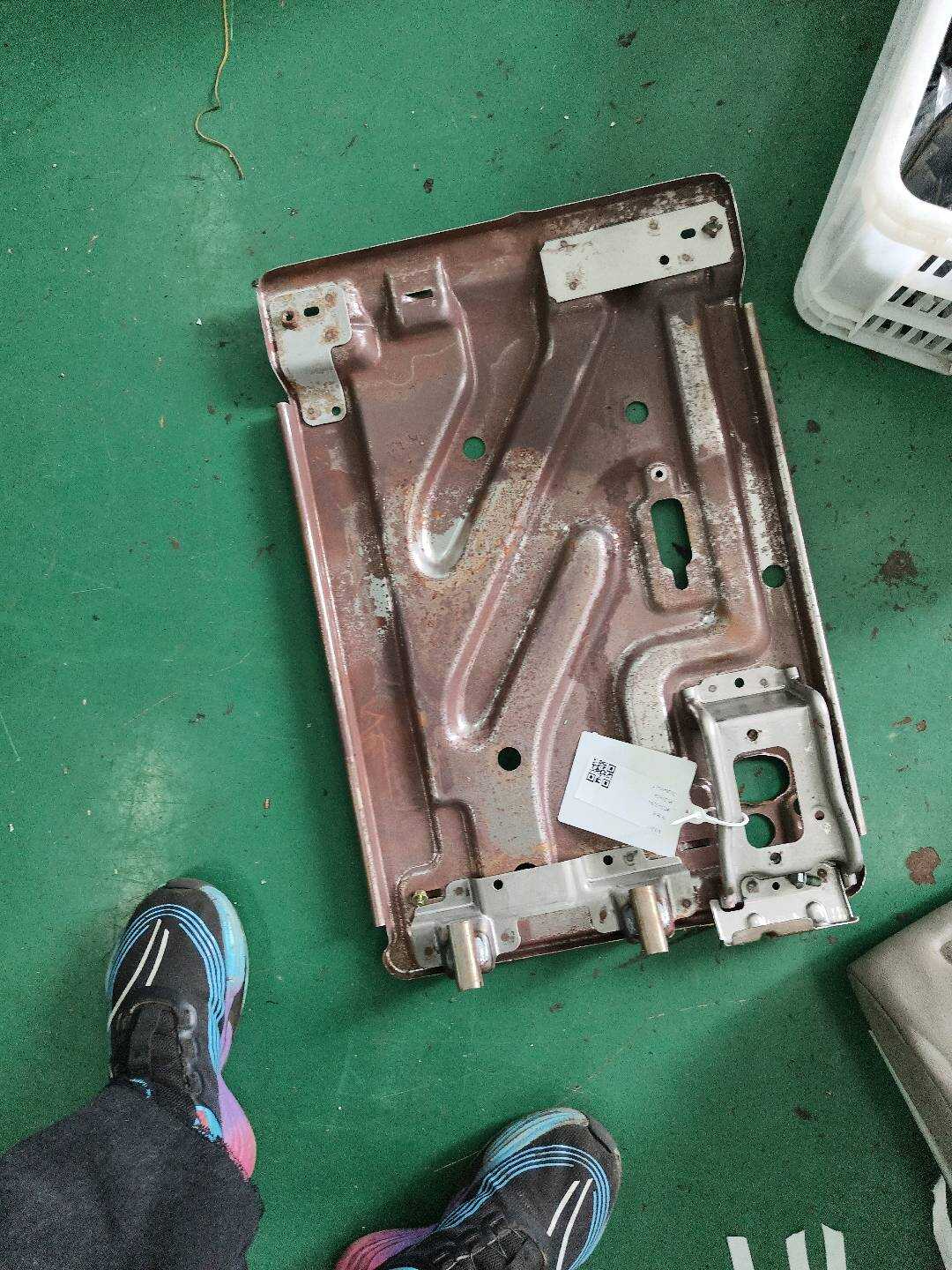 7101833080 Rear Seat Backrest Frame, Left