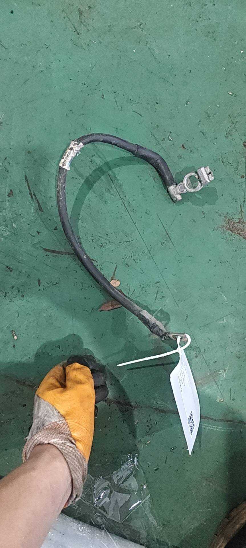 6R0971537N 蓄电池搭铁线