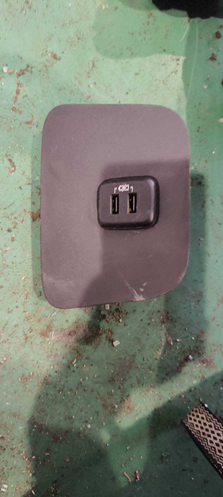 13598459 USB Socket