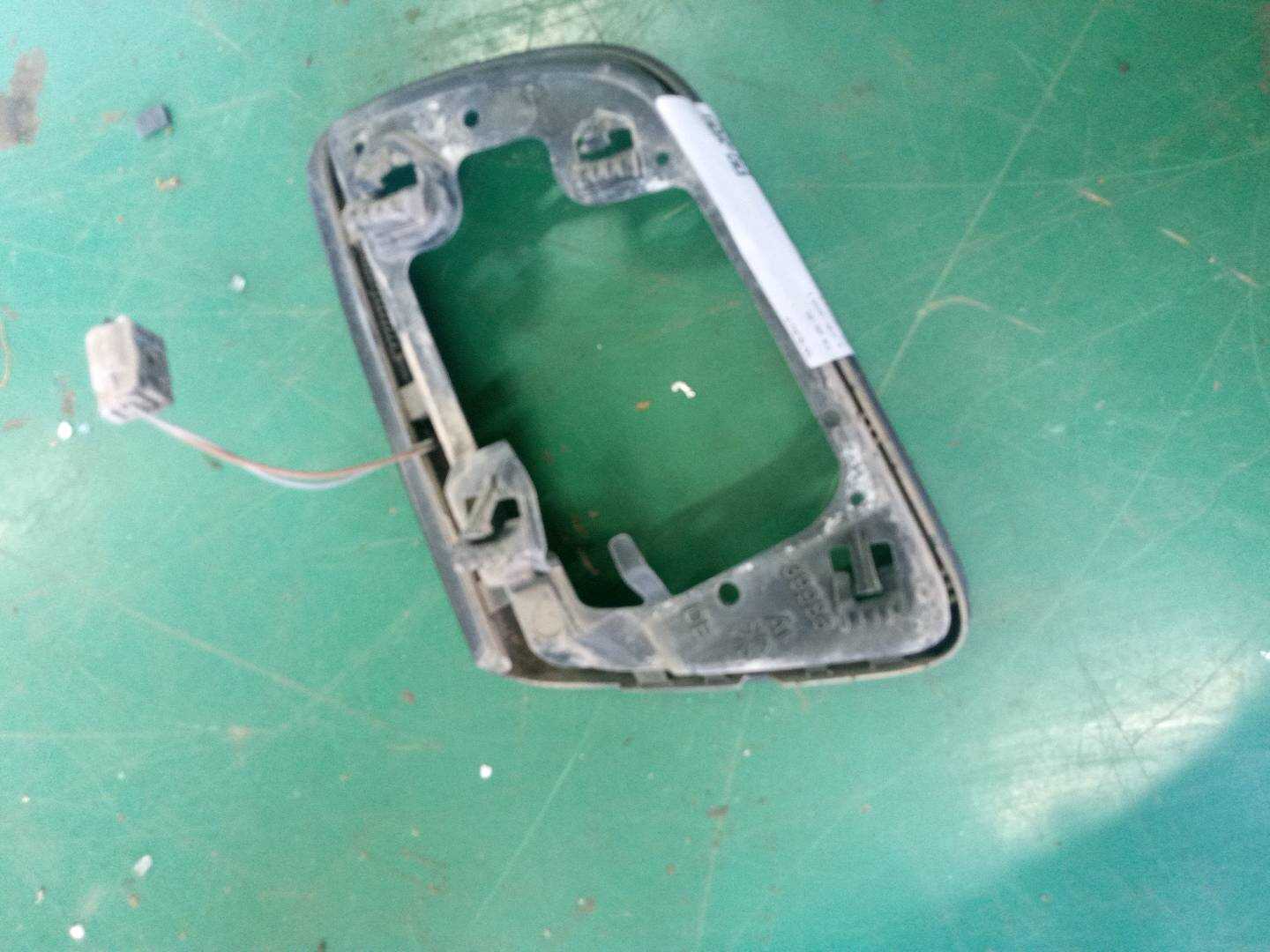51167174966 倒车镜框(右)