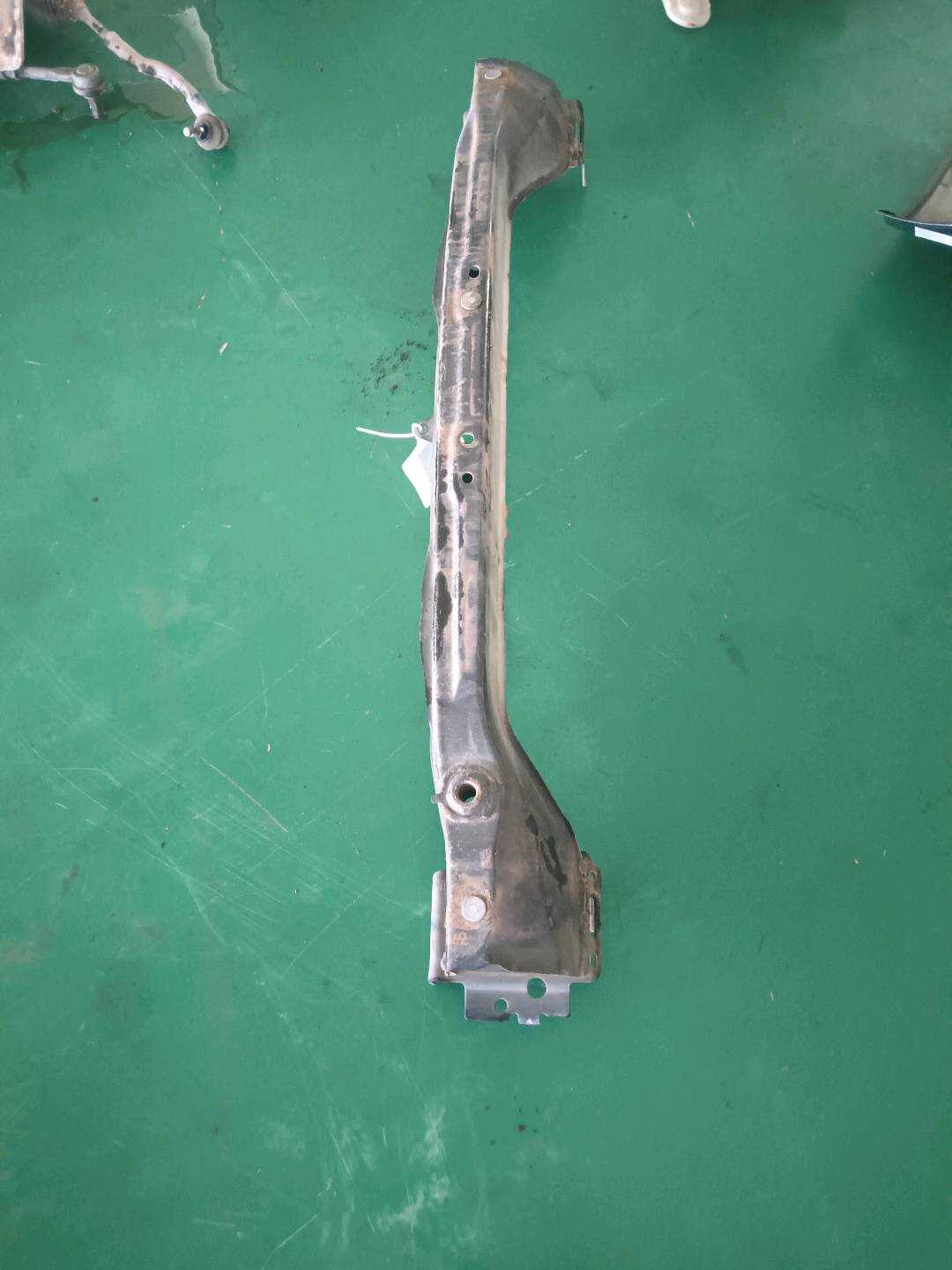 EG2150070B 前保险杠骨架