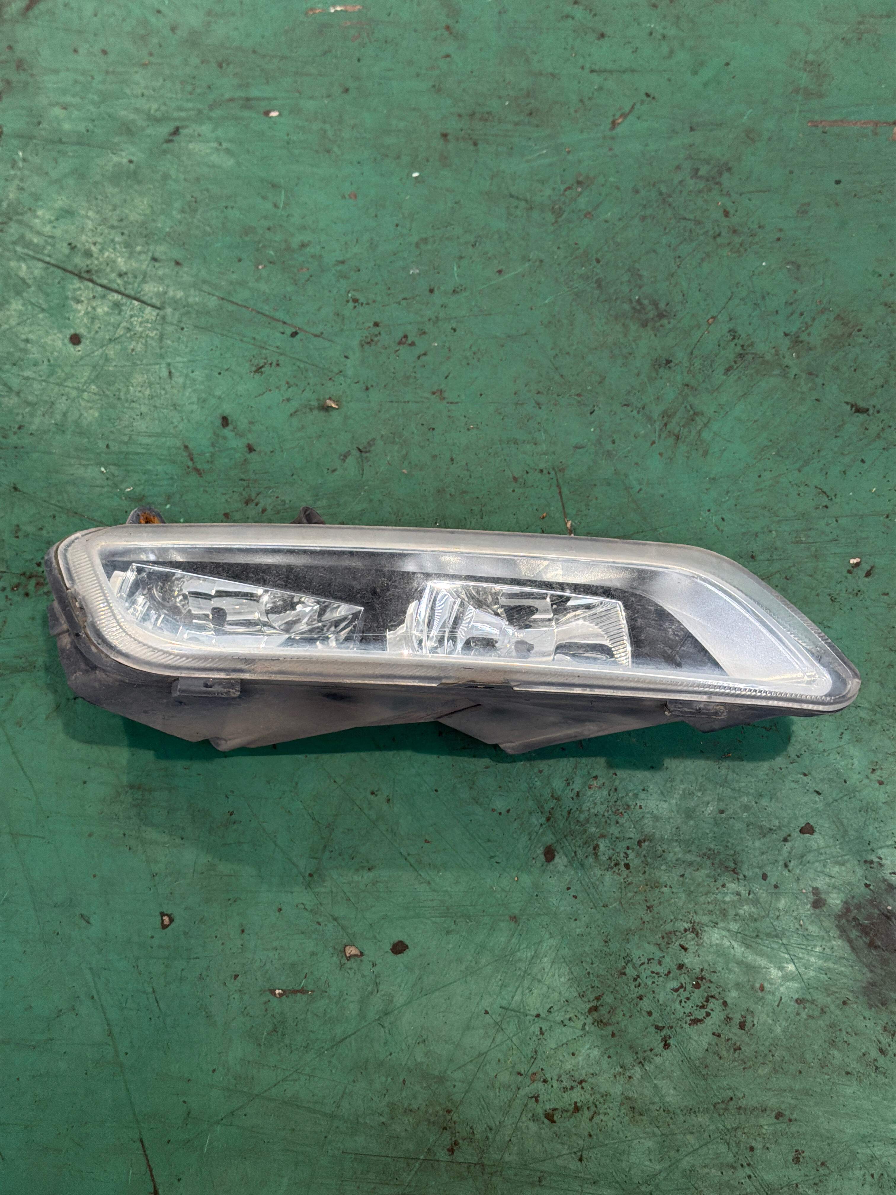 L3AD941661 Front Fog Light, Left
