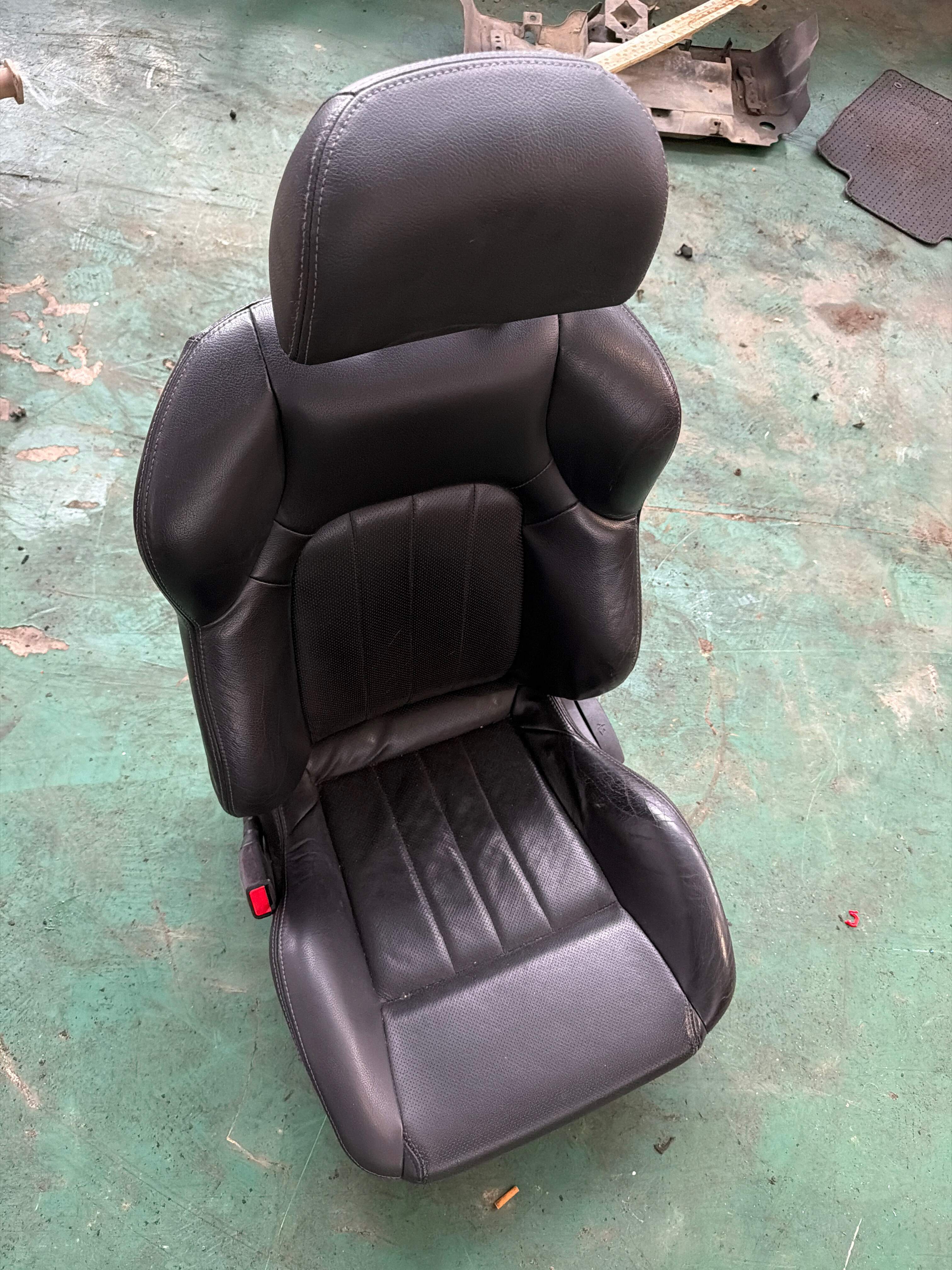 883002C615GAD 驾驶员座椅总成