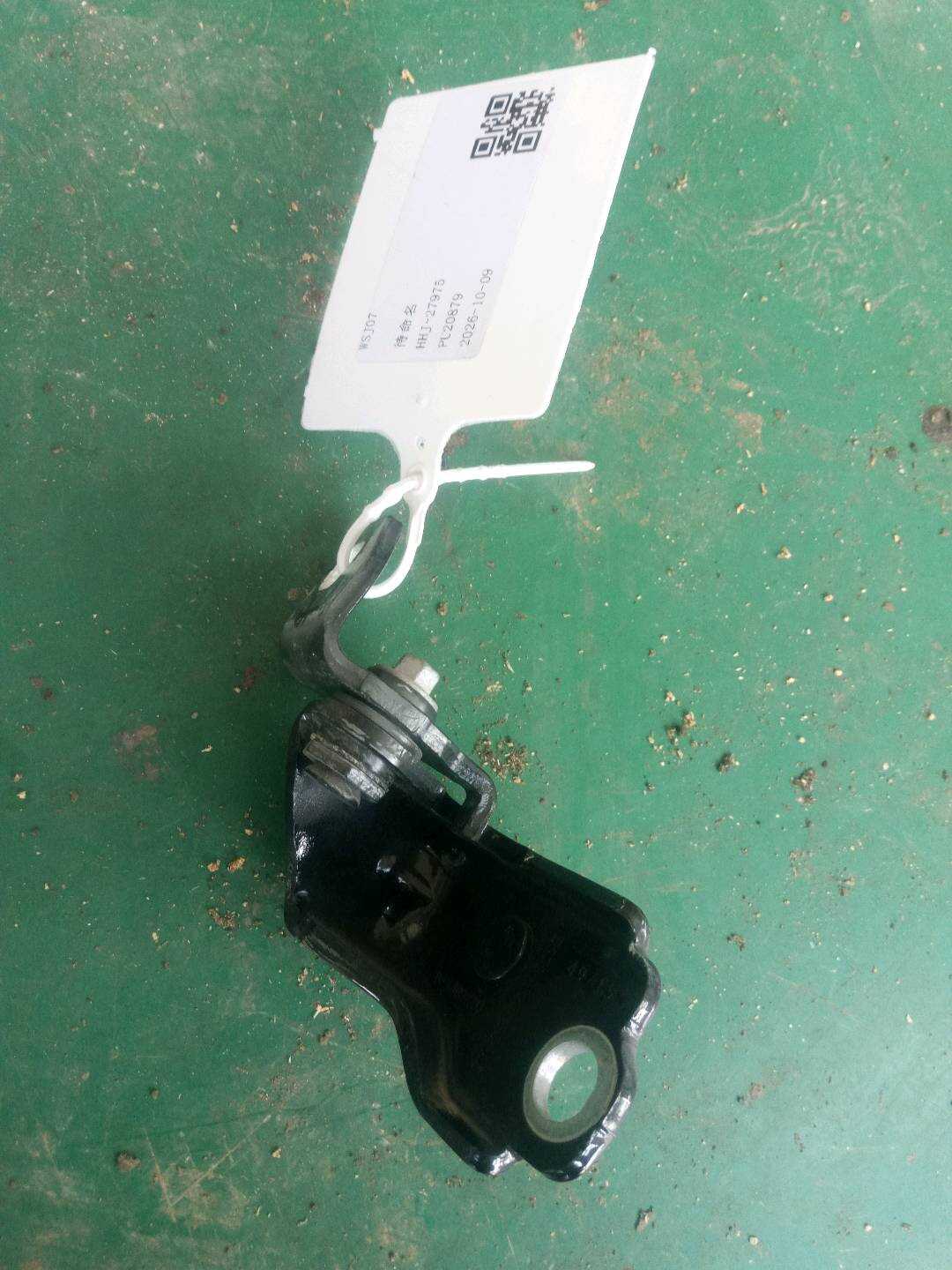 DS73F26810AC 后门铰链(右下)