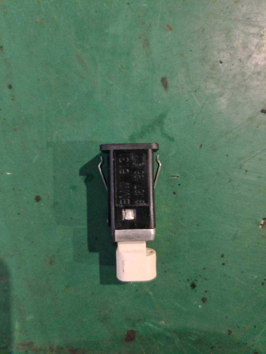 61319167196 USB插口