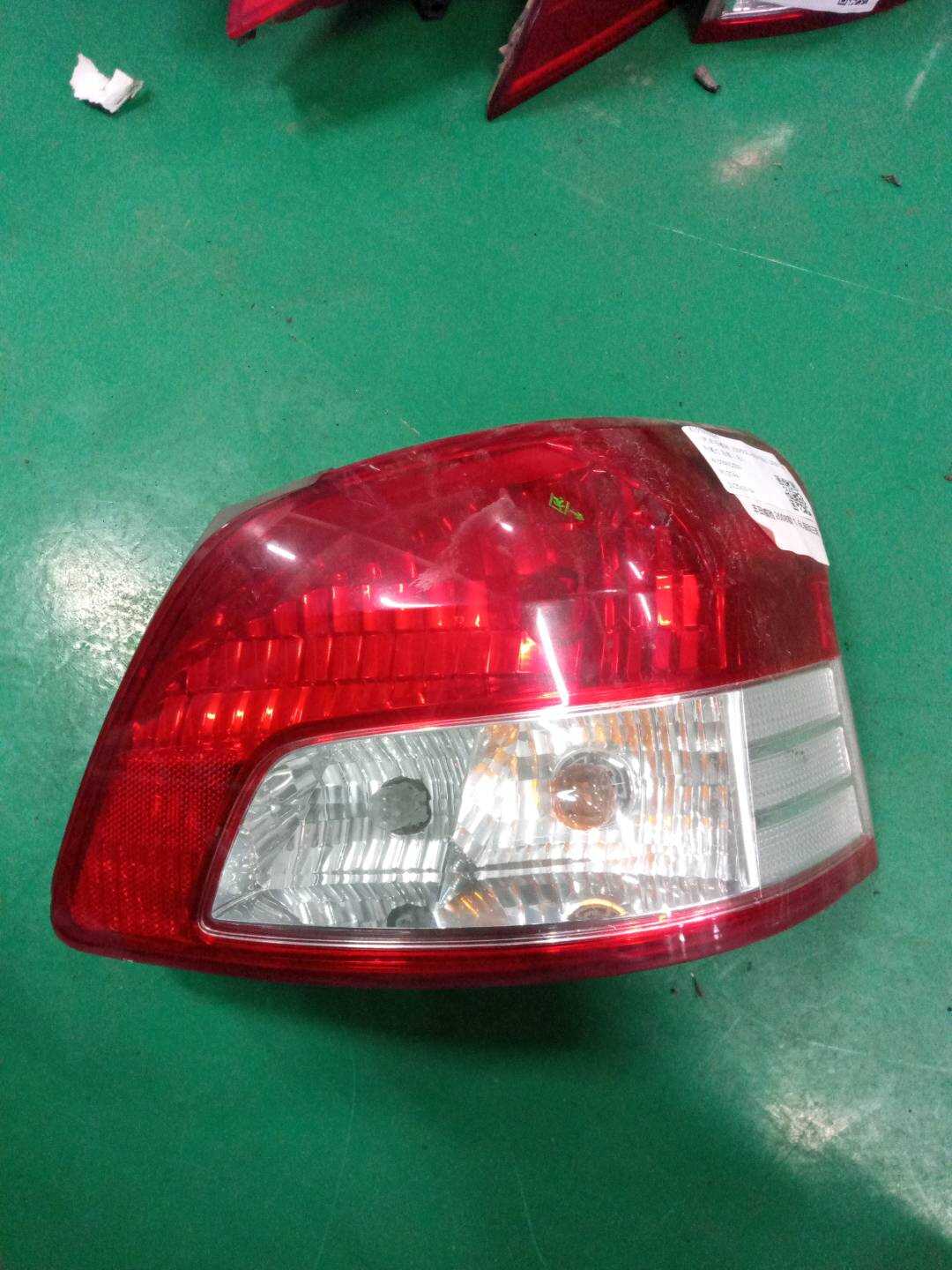 815500D230 Outer Tail Light Assembly, Right