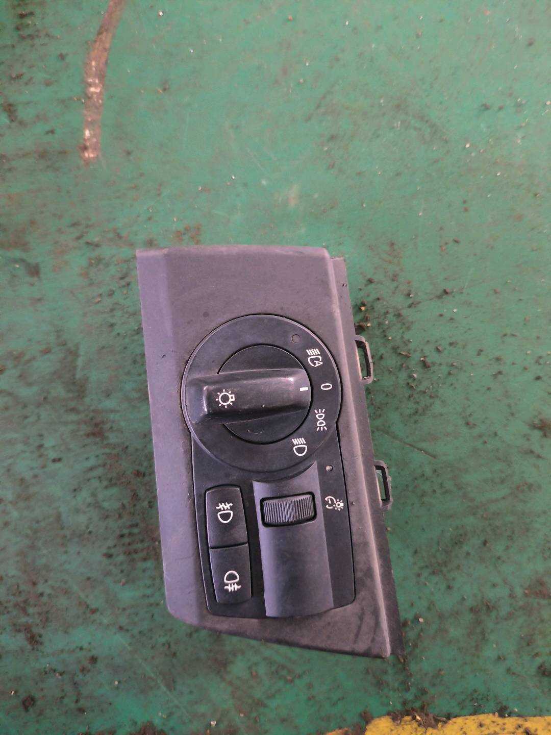 61313420277 灯光开关