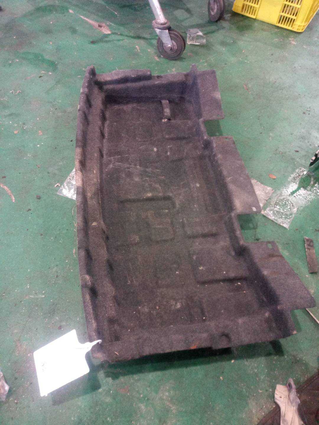 51477329281 尾盖地板（后）