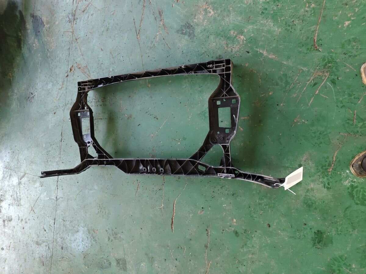 L8K0805594J Radiator Support
