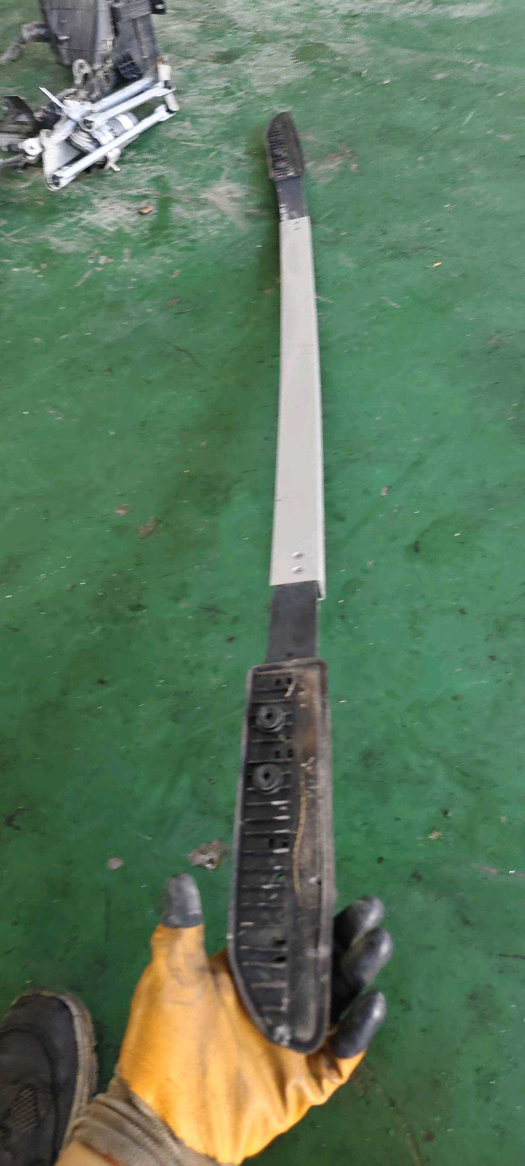 7140002ADU0000 右行李架总成