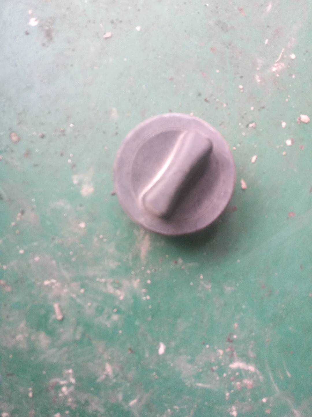 A2114700505 燃油箱加油盖(内)