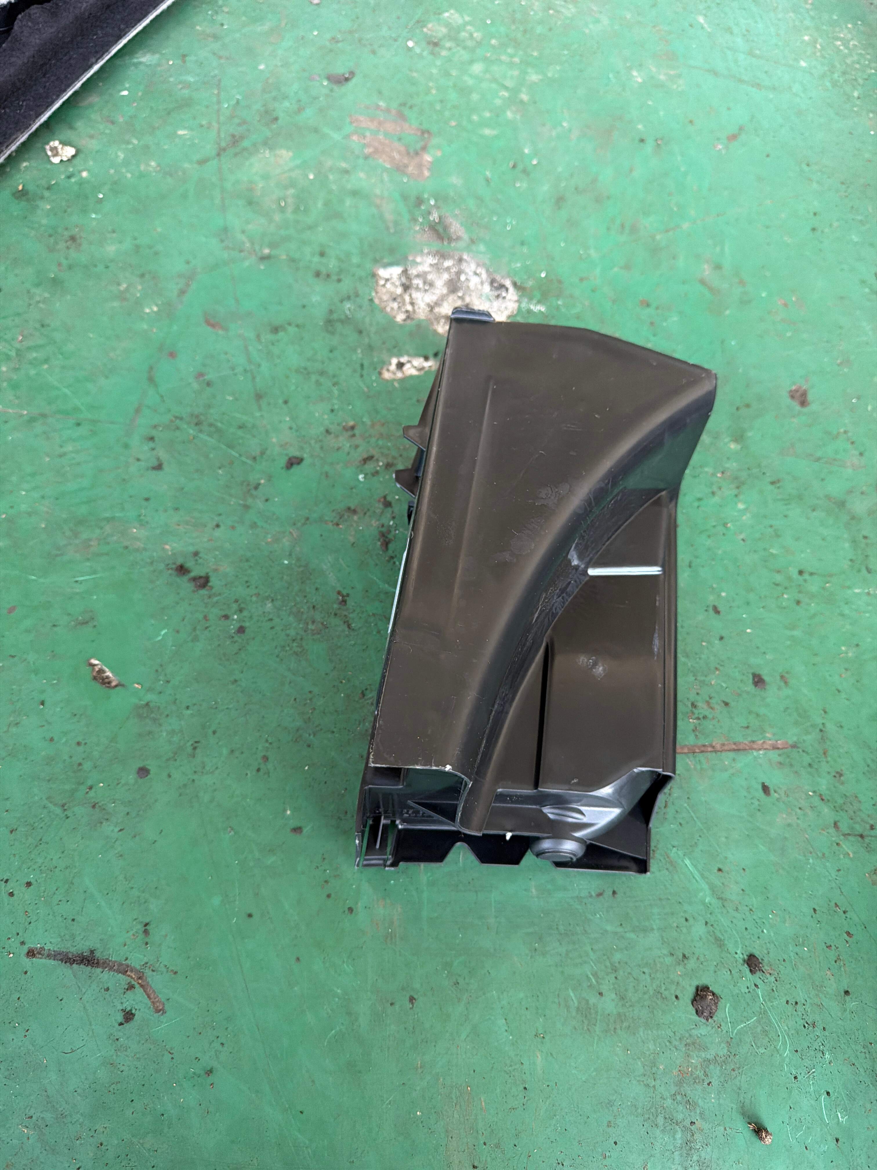 A1698990161 Fastener