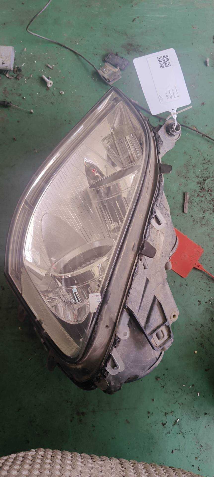 A1648200961 前大灯半总成（左）