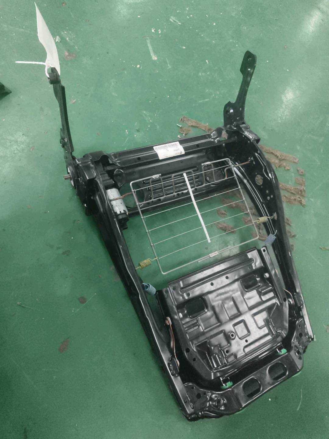 C2Z16492 副驾驶员座椅靠背骨架