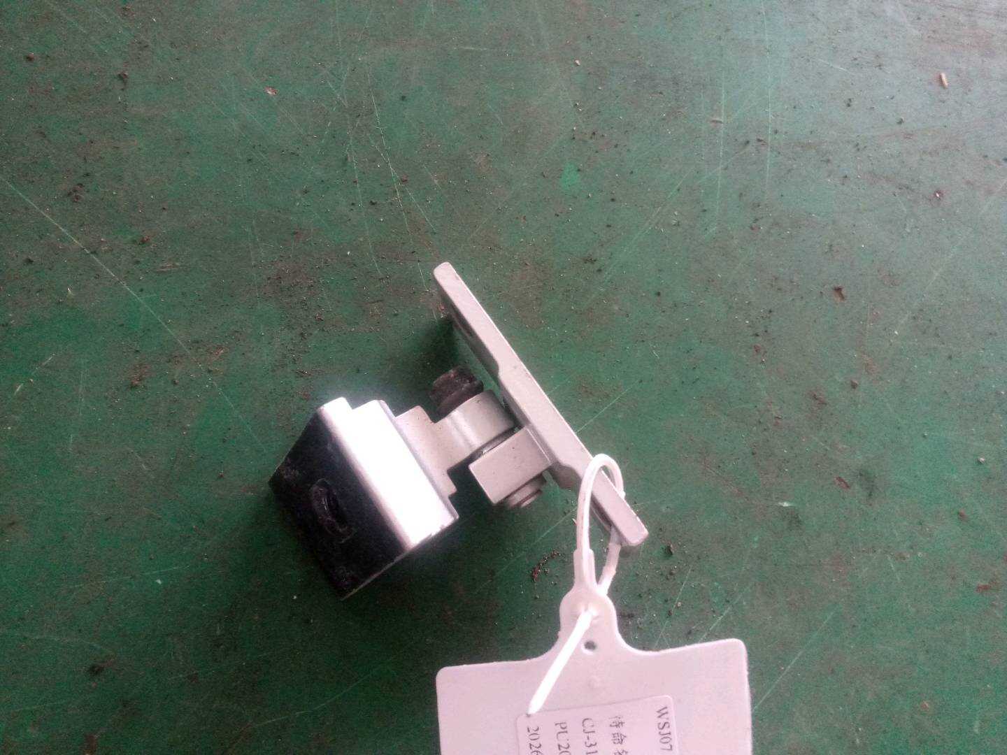 41527201303 后门铰链(左上)