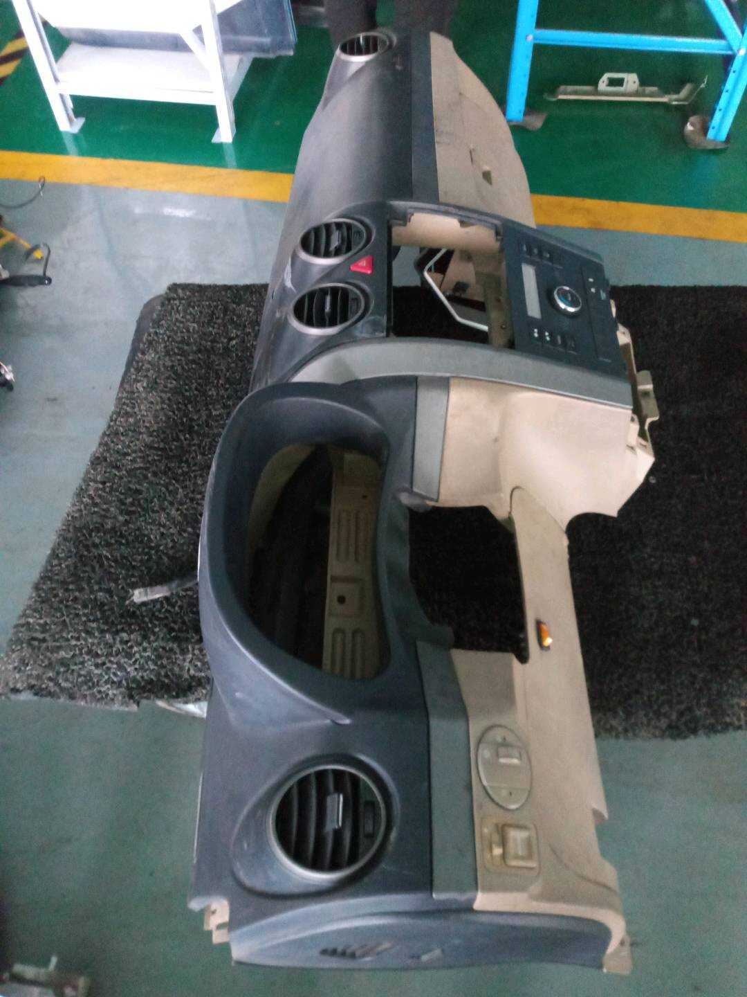 5306100XK45XA89 仪表台壳