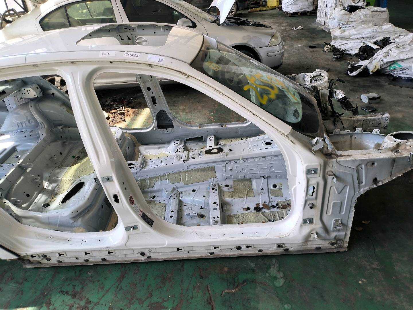 41007298166 A-Pillar Outer Panel, Right