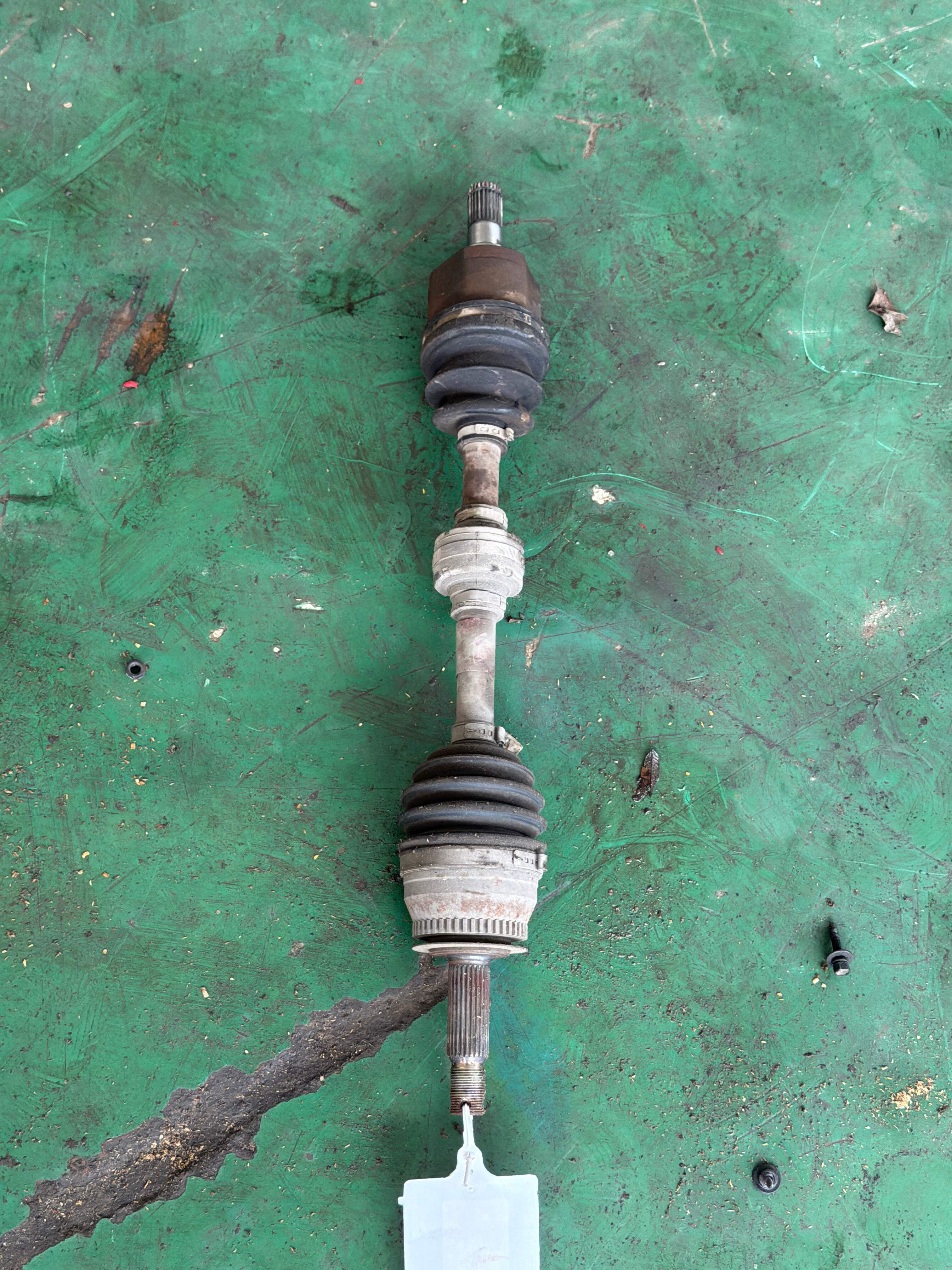 495012C710 Front Axle Shaft, Left