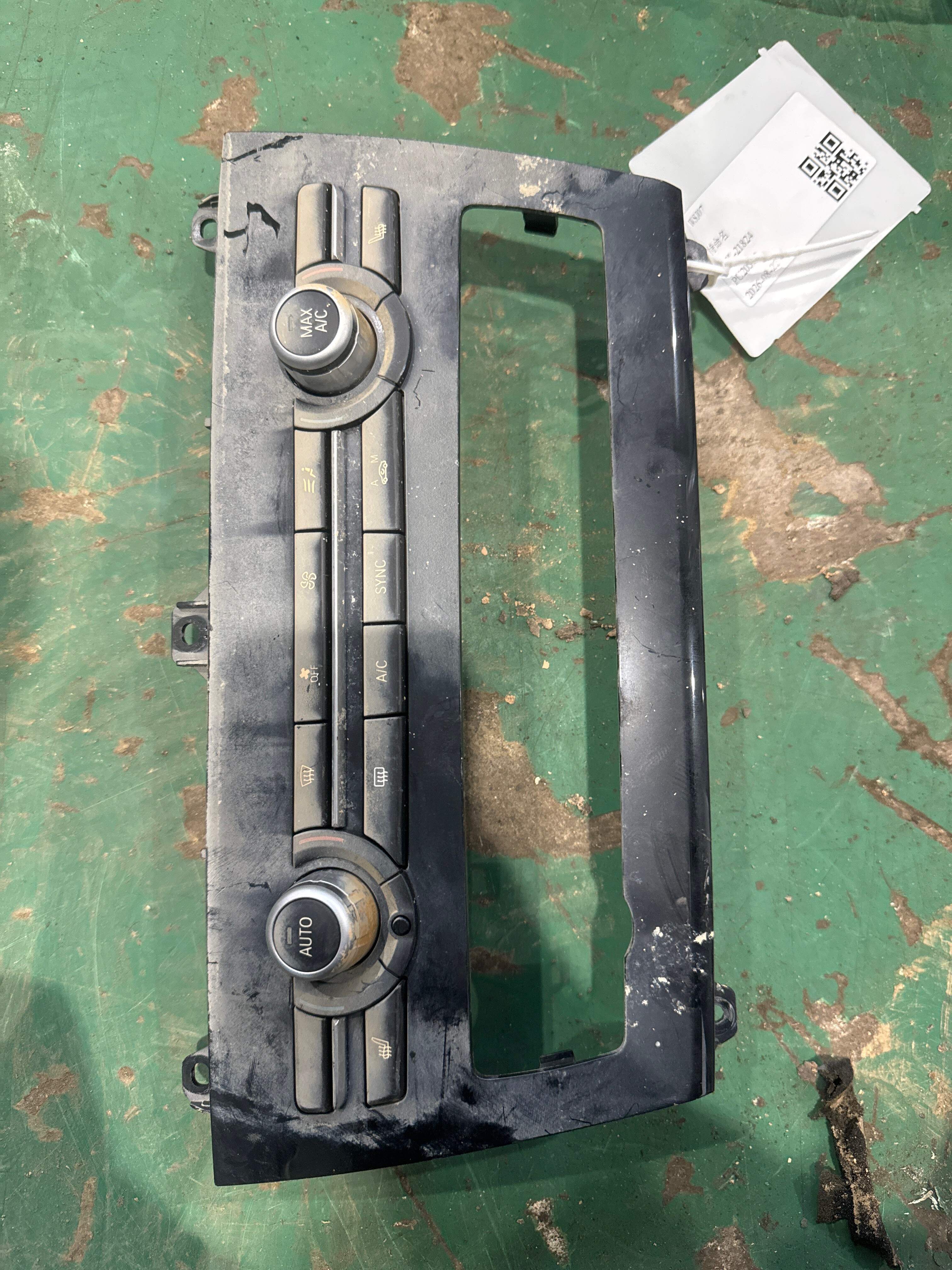 64116825513 A/C Controller