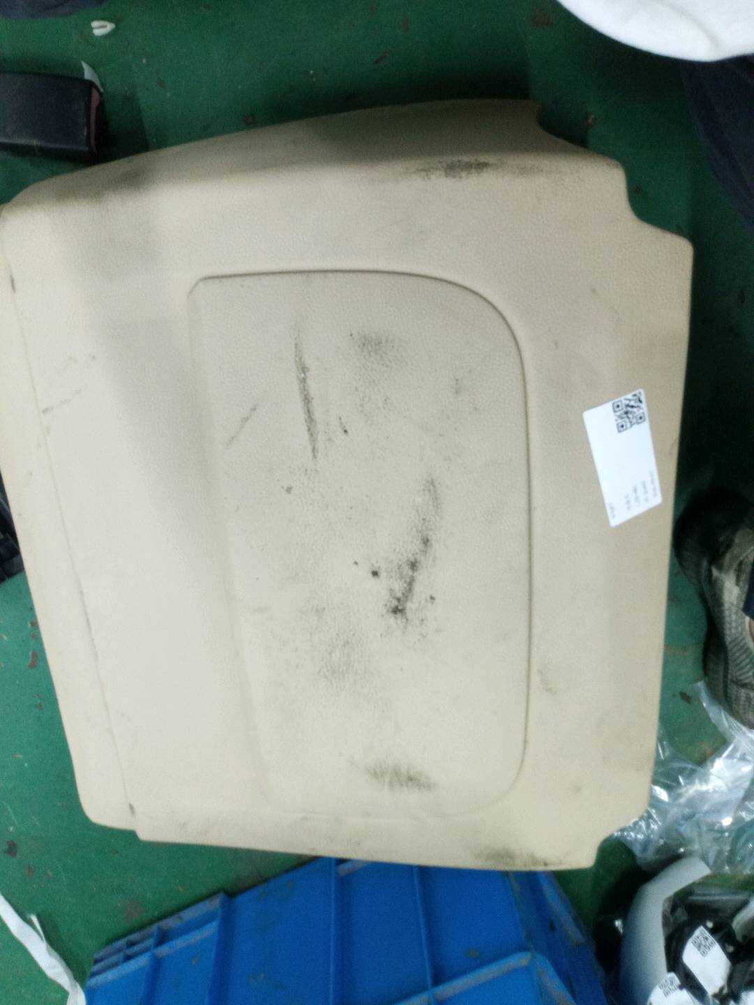 52107222429 驾驶员座椅靠背骨架护面