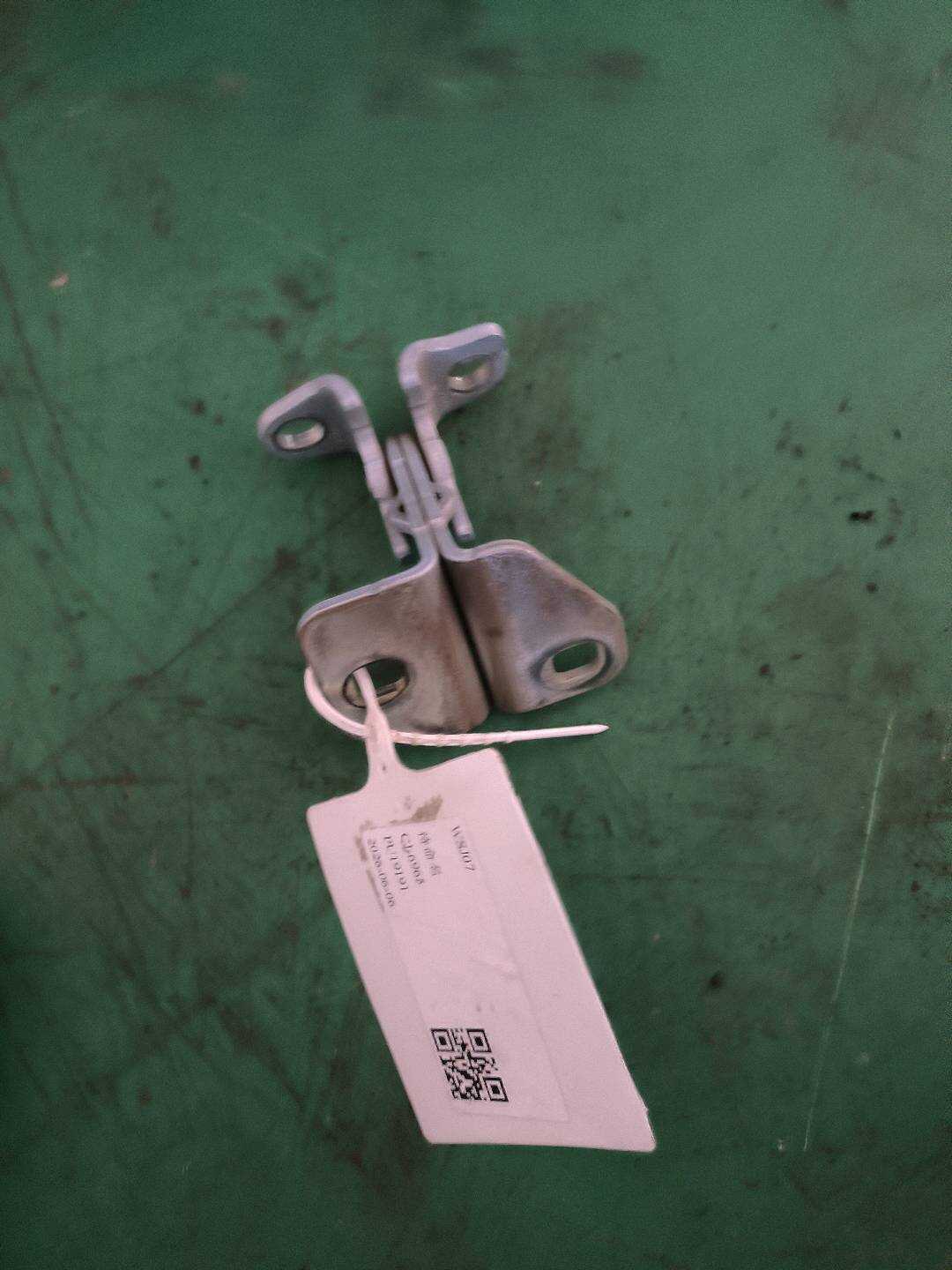 P0001170AD 门下铰链 - 左