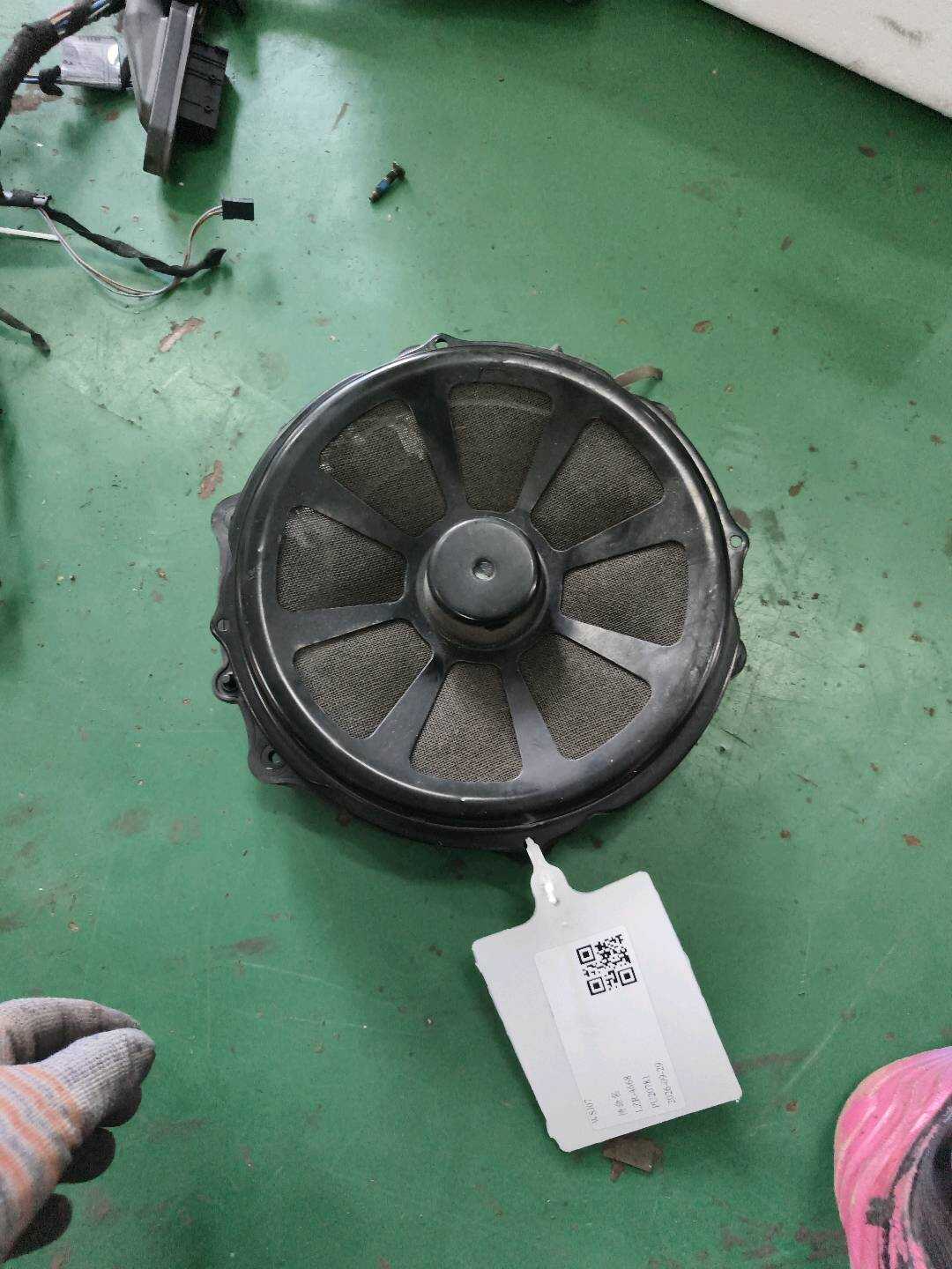 7PP035454E 低音扬声器 车门