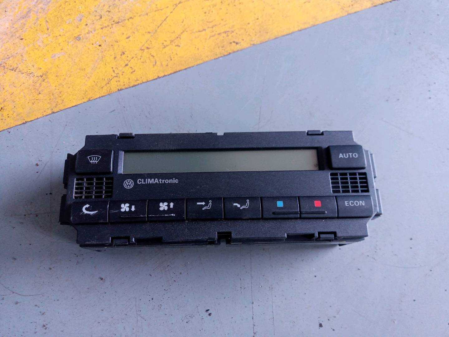 3B1907044J A/C Controller