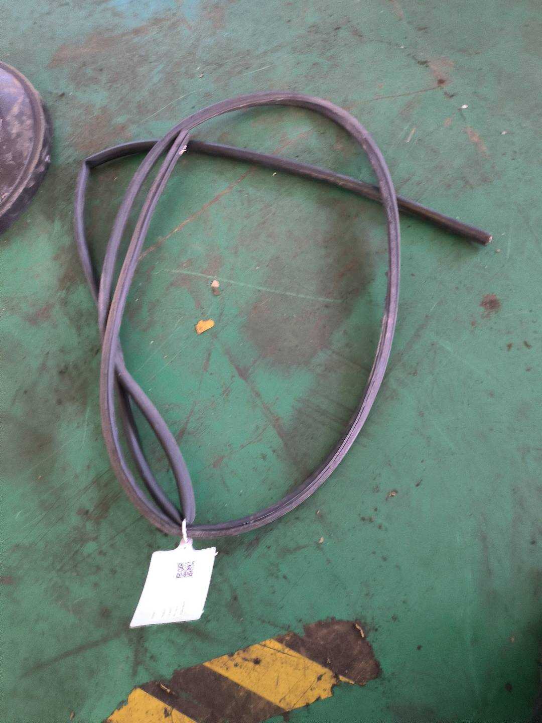 P0081334AB 后门密封条