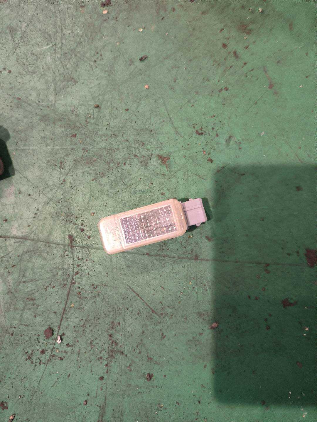 1067001313 后牌照灯