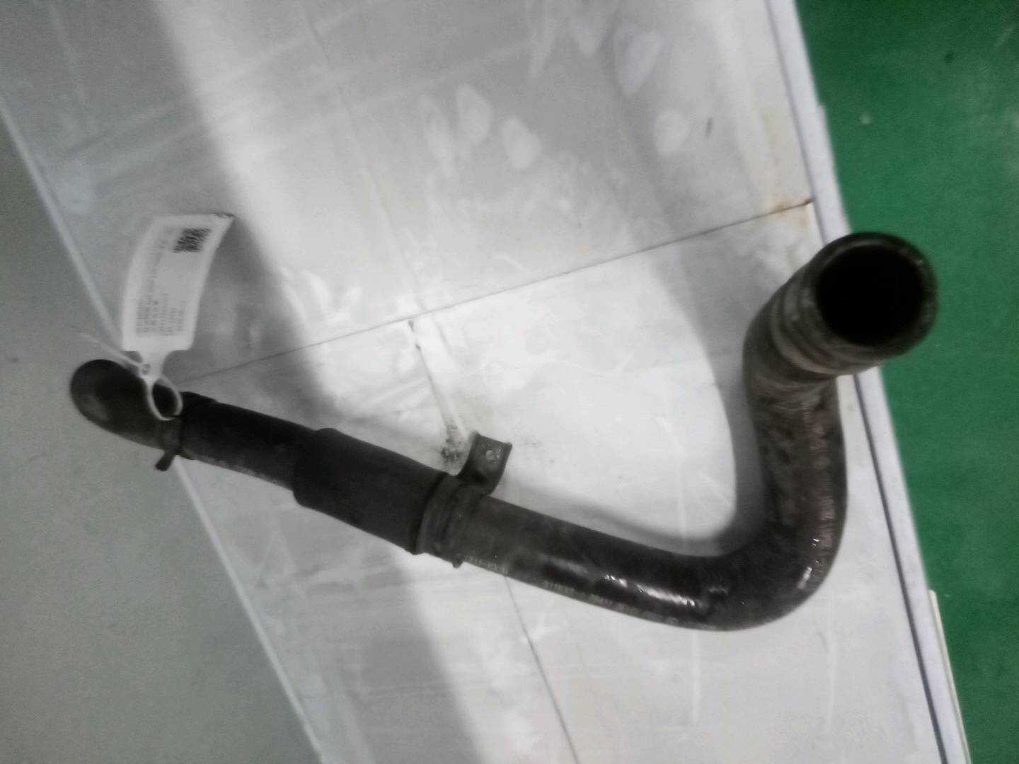 254122E100 水箱出水管