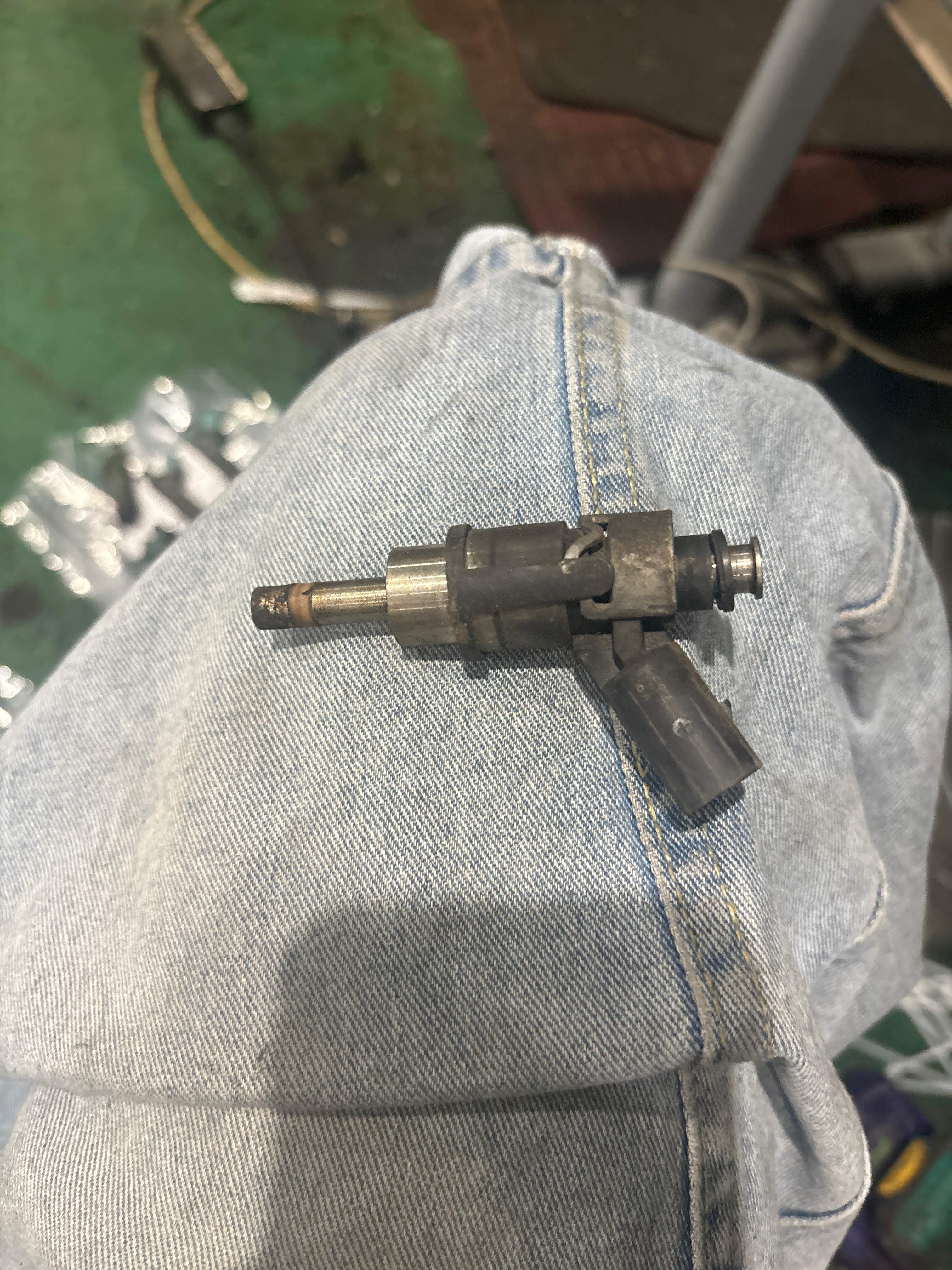 06F103154 Oil Jet Nozzle