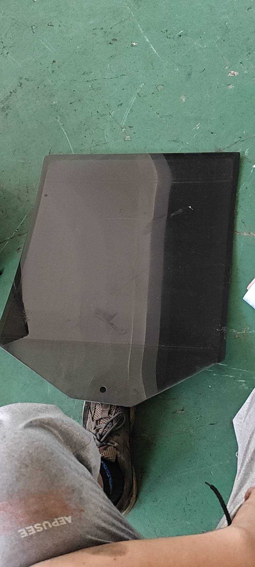 LR012500 Rear Door Glass, Right