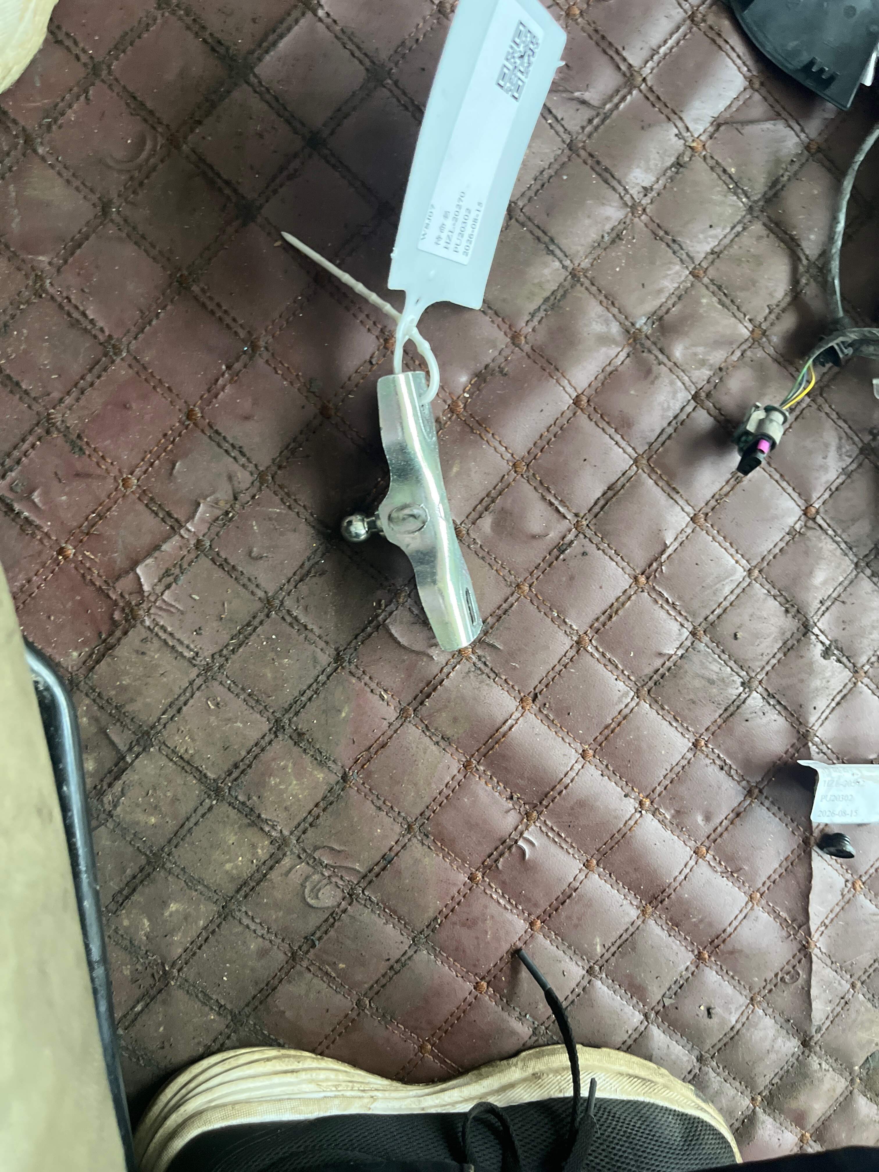 51247432622 弓形托架 主轴驱动器