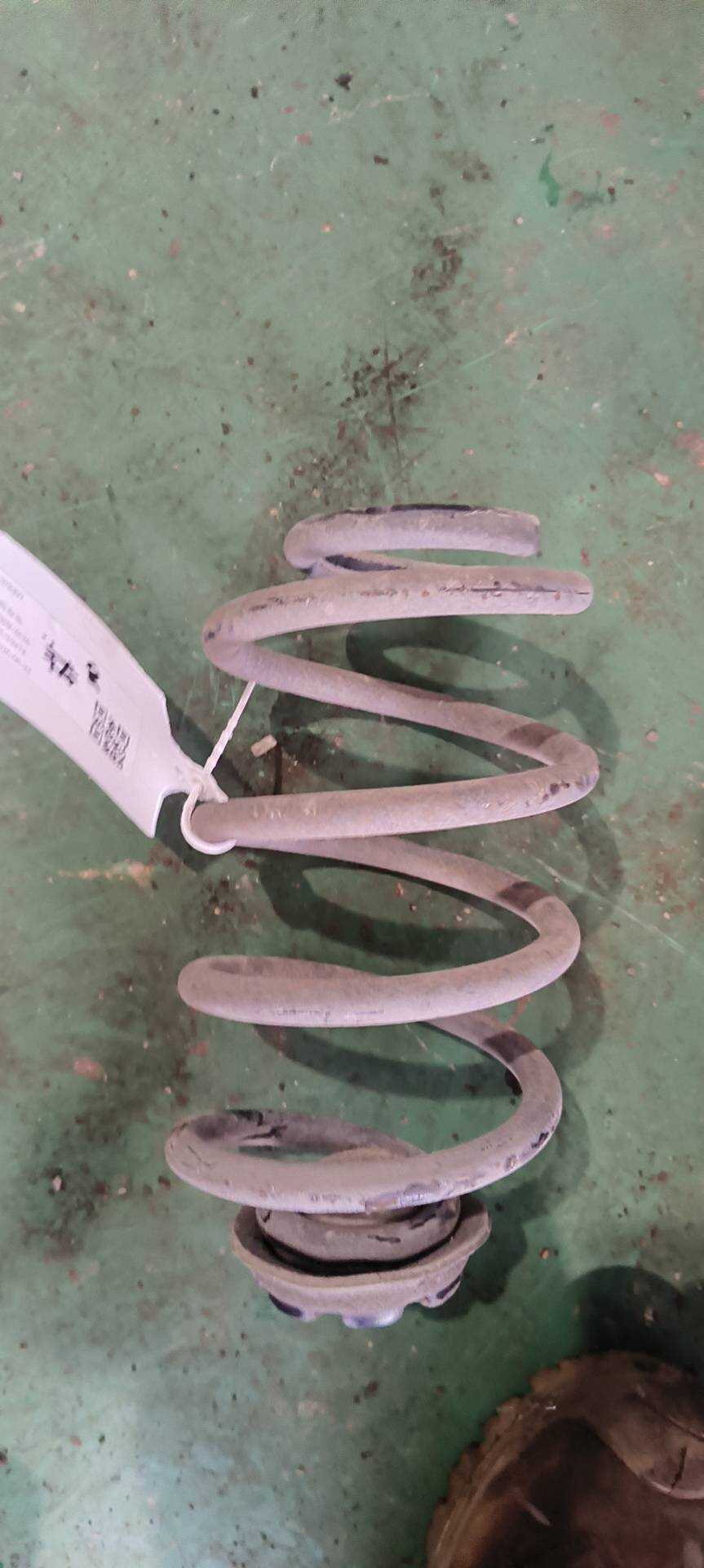 550203DN0A 后减震器螺旋弹簧