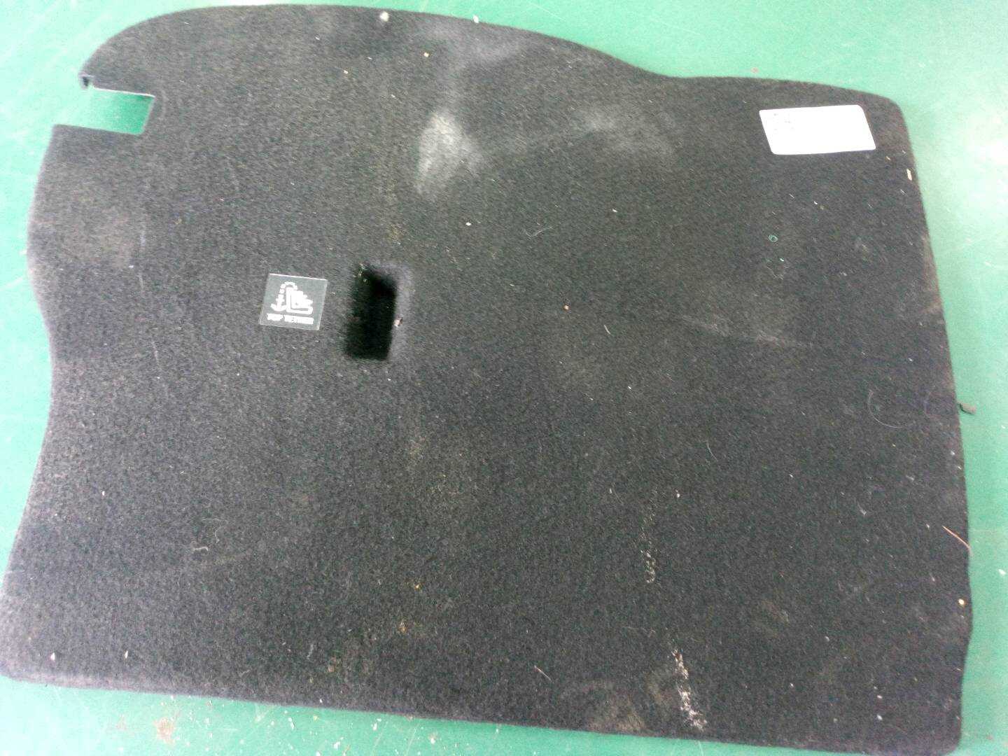52207299509 后座椅靠背护板（左）