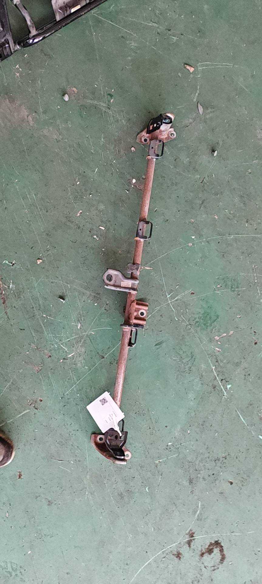 82290T6PH01 后座椅靠背支架
