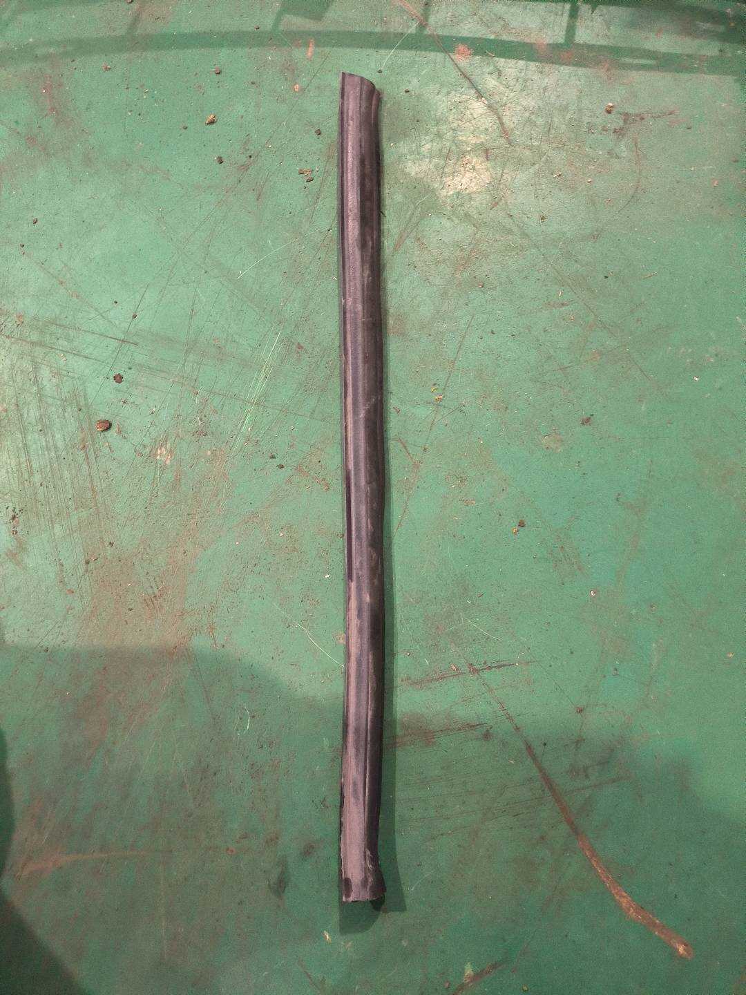 5338806060 前叶子板密封胶条(右)