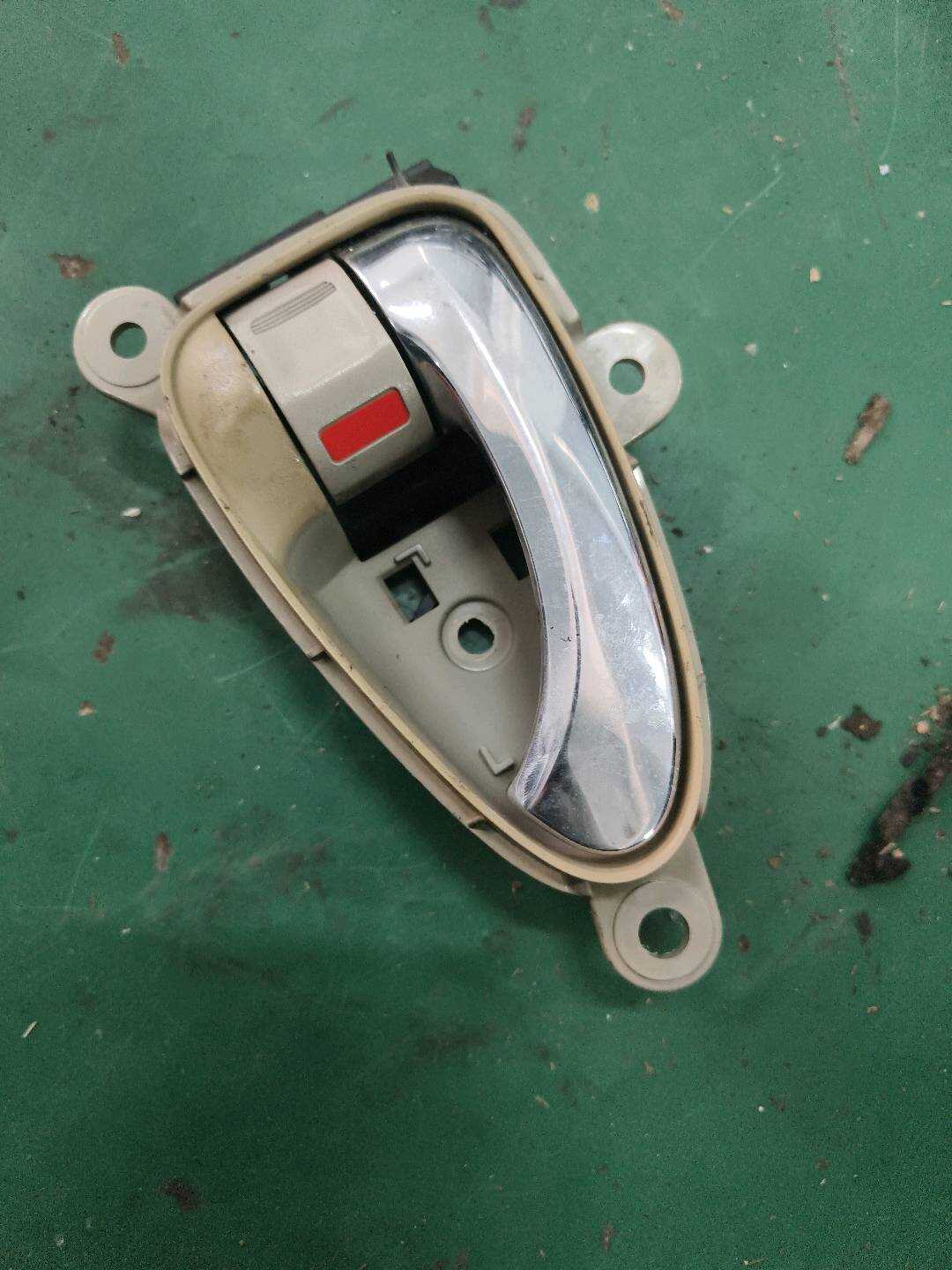 692E09 Front Door Inner Handle, Left