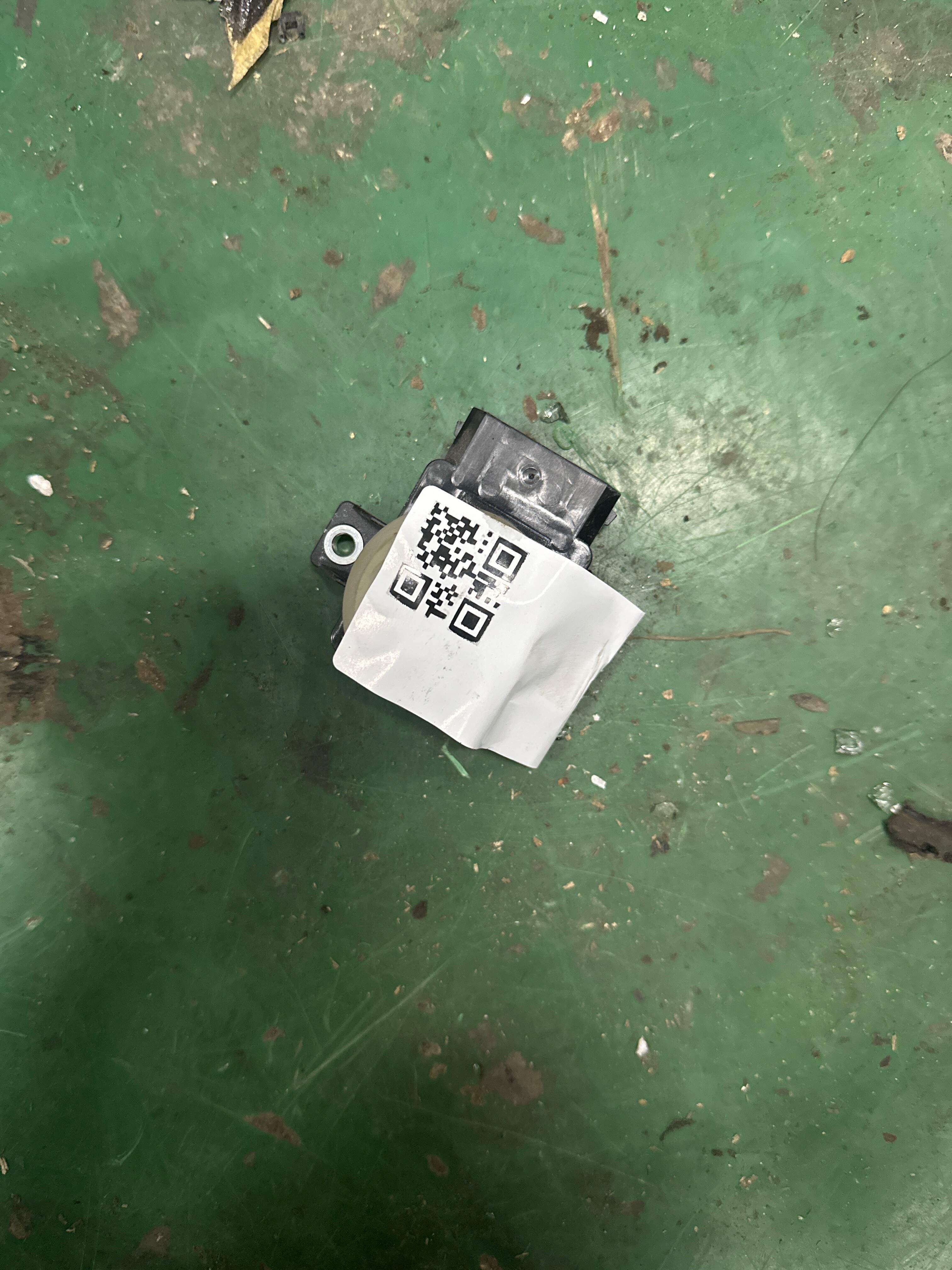 8E09597774PK 开关，用于腰部支撑调节