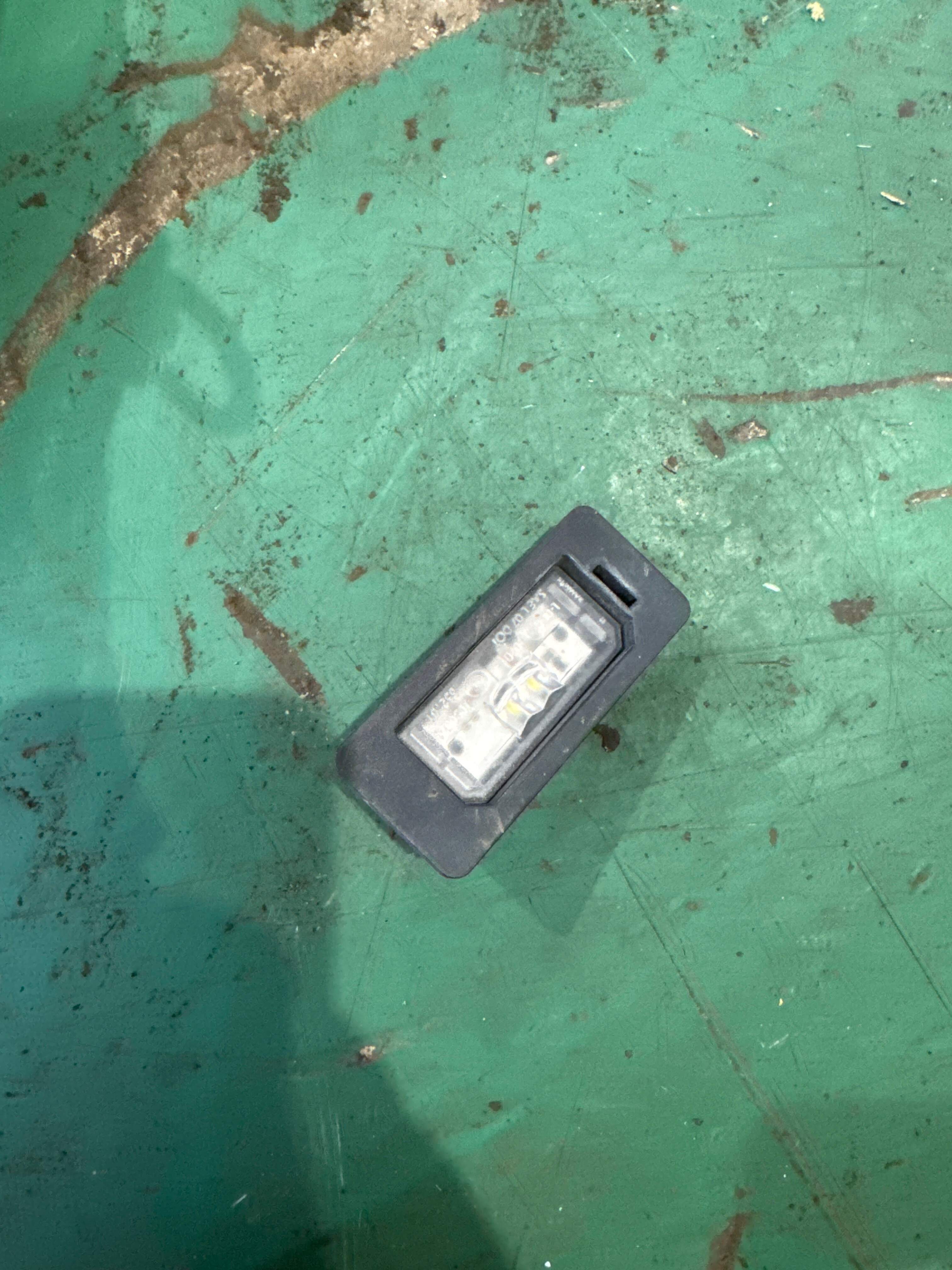 63267410302 后牌照灯