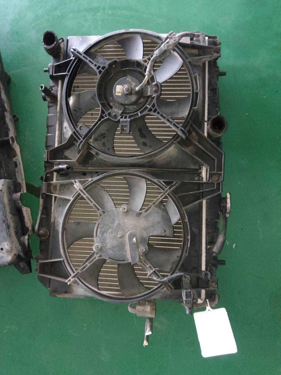 2531008100 水箱