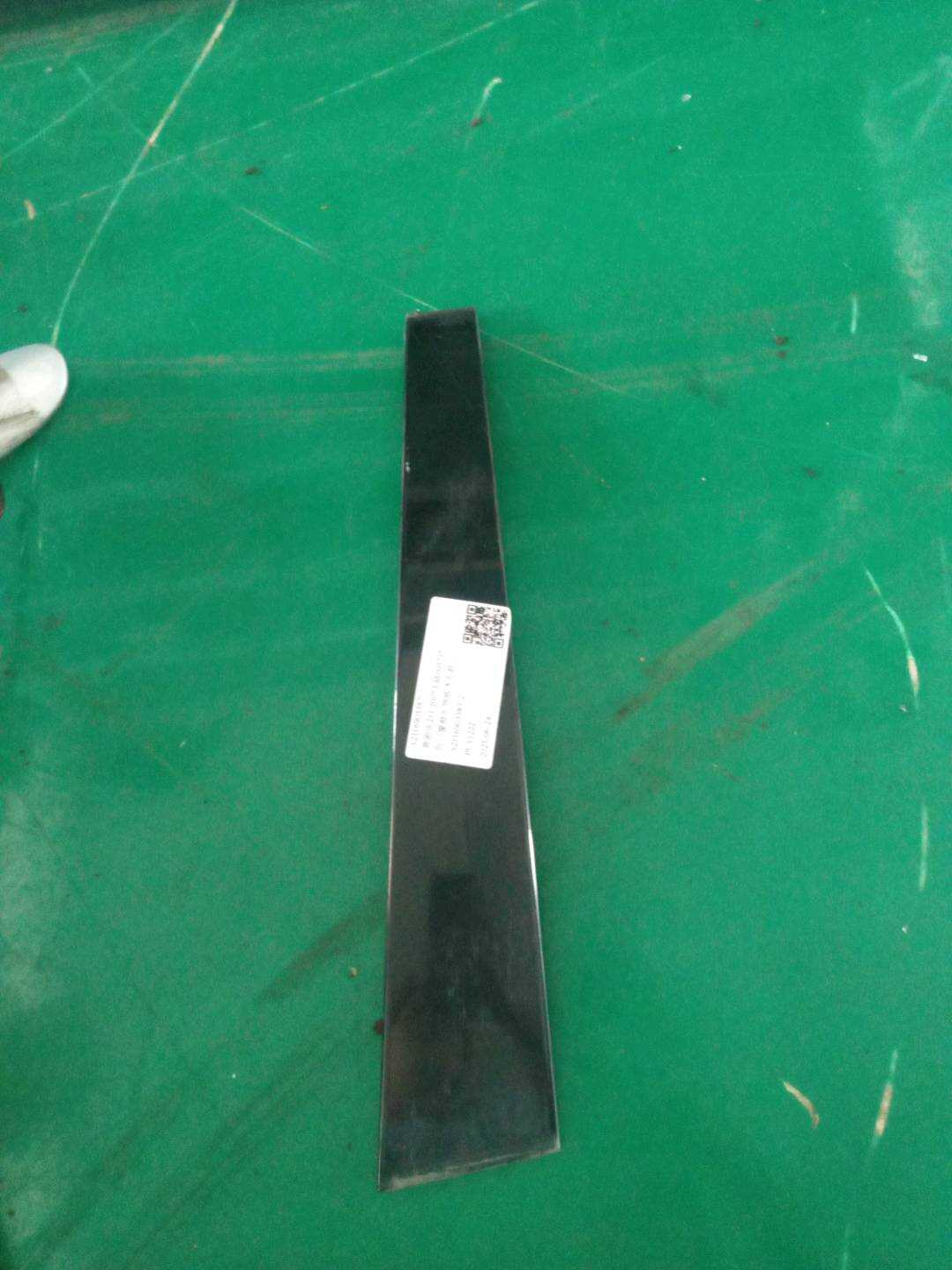 A2116903387 后门窗框外饰板(左前)