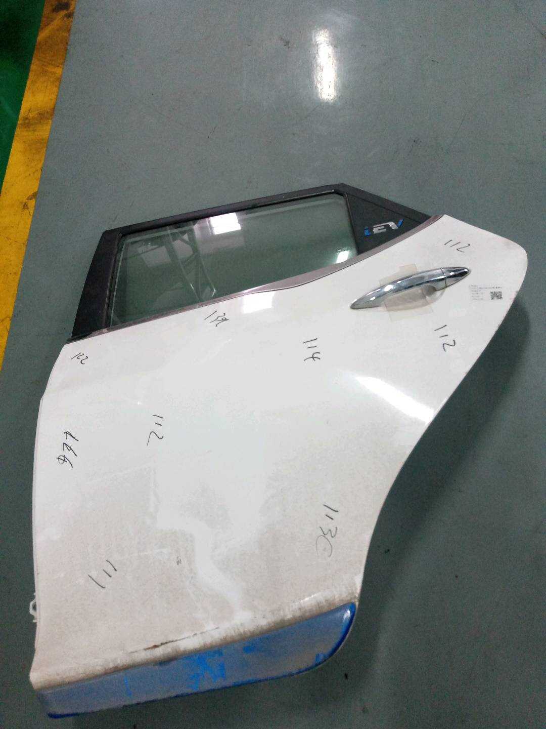 6201100U8910E 后门壳（左）