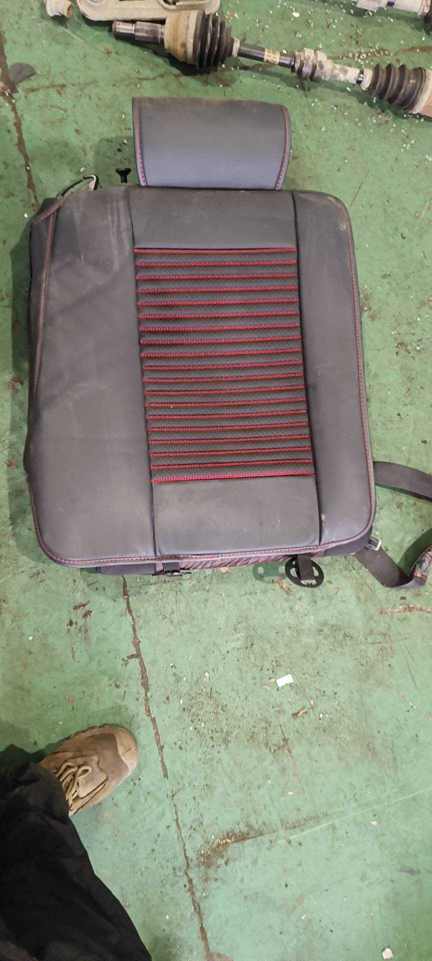 886115MA0A 后排座椅背垫总成