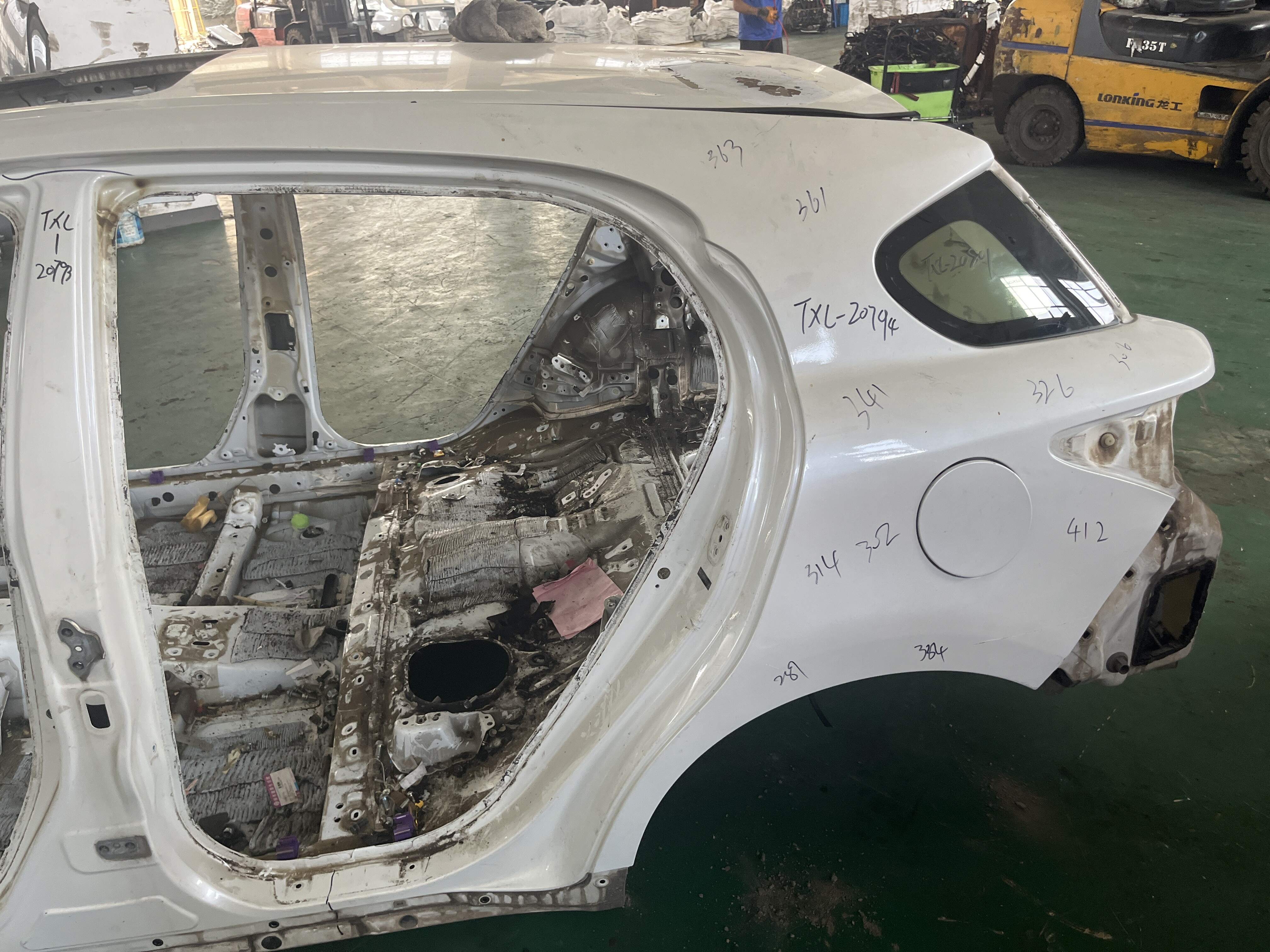 6161276010 Rear Fender, Left